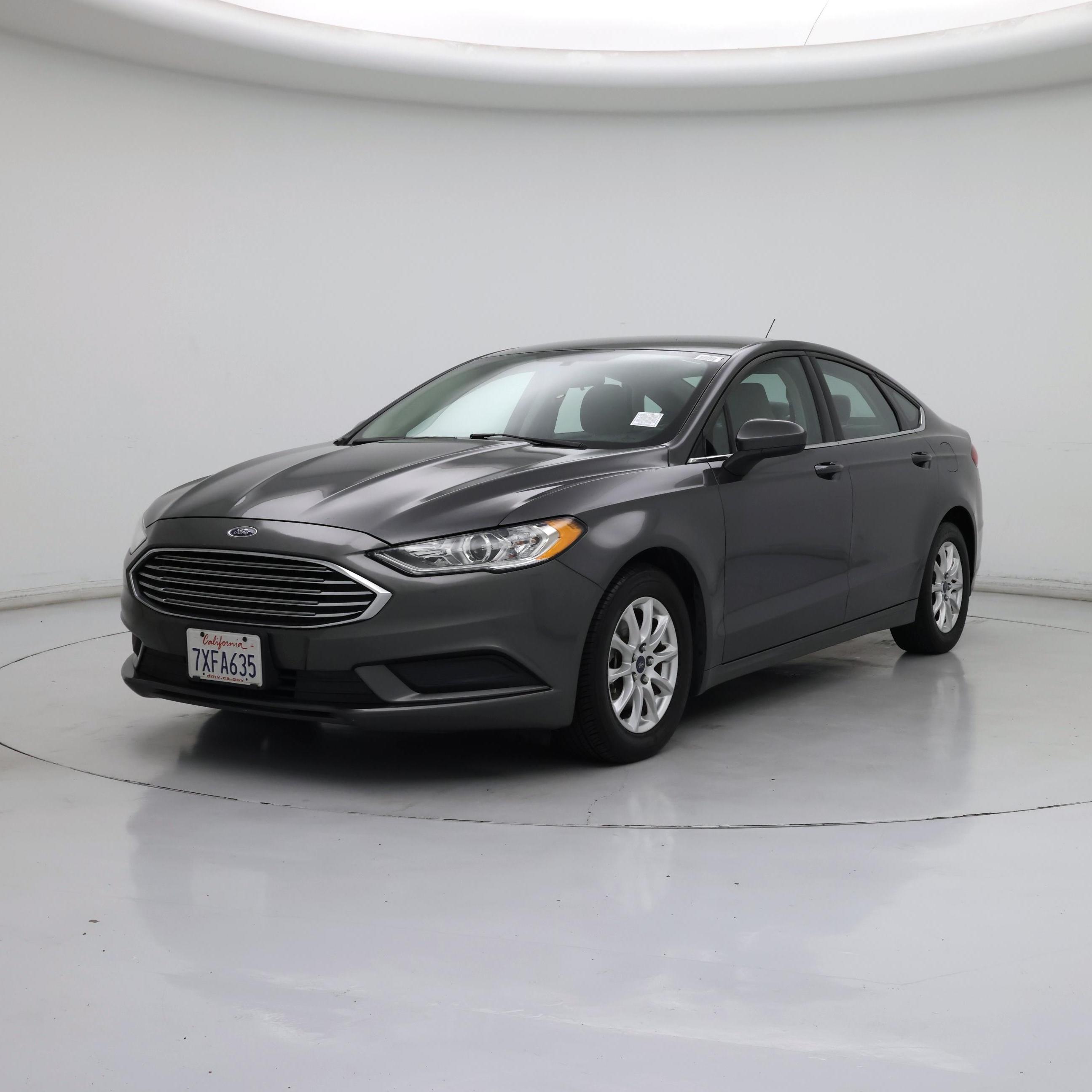 Thumbnail: 2017 Ford Fusion - 4