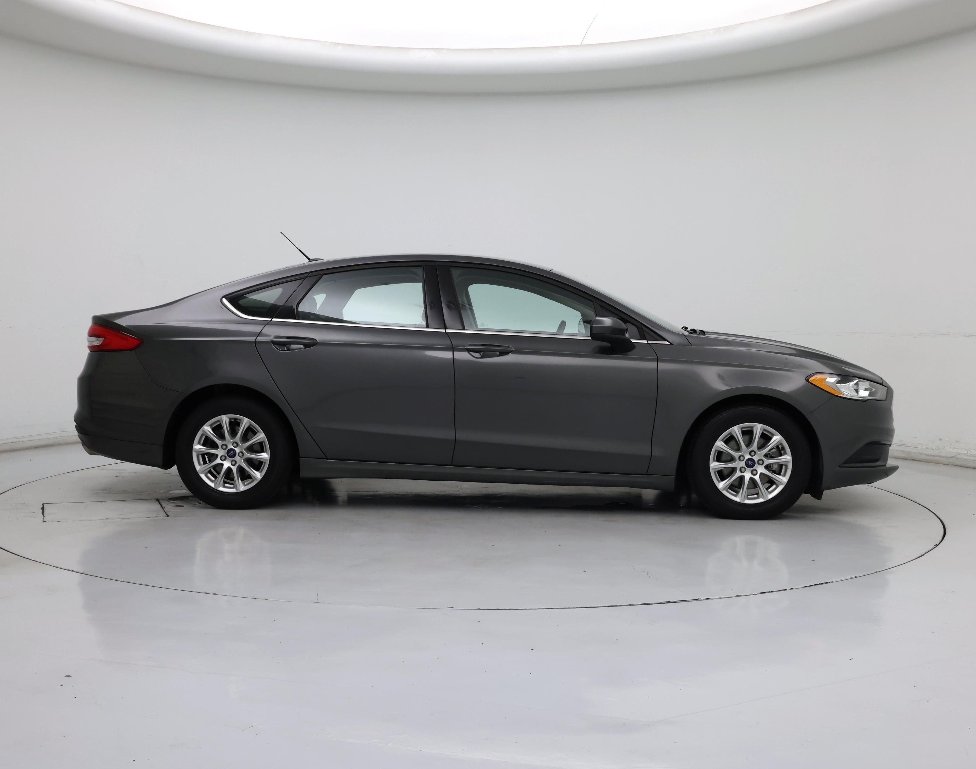 Thumbnail: 2017 Ford Fusion - 7