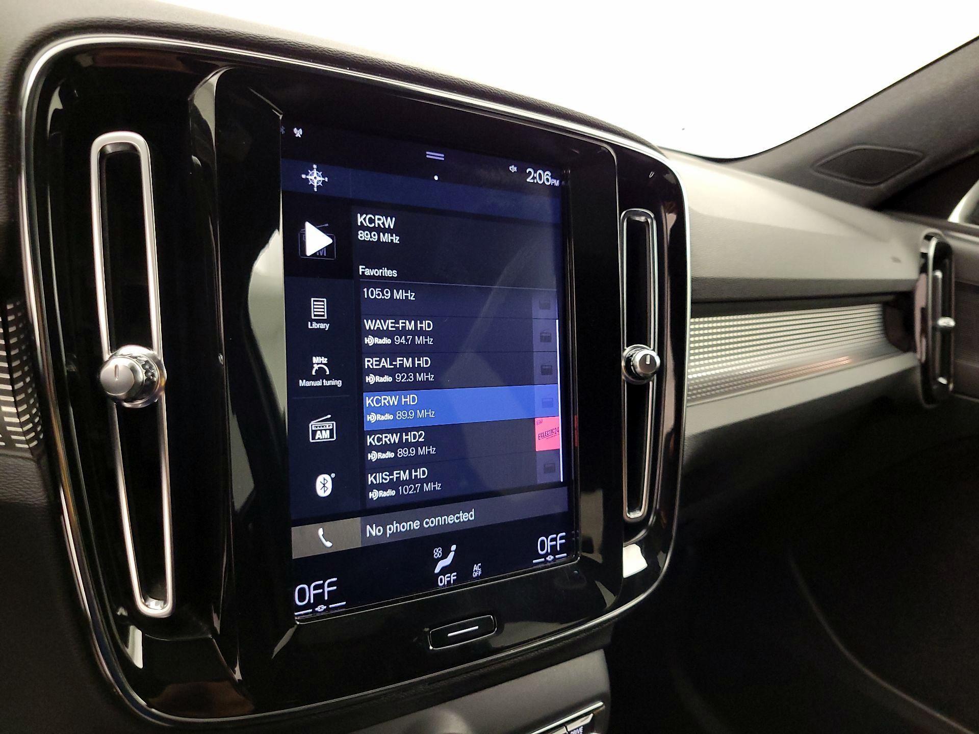 Thumbnail: 2020 Volvo XC40 - 14