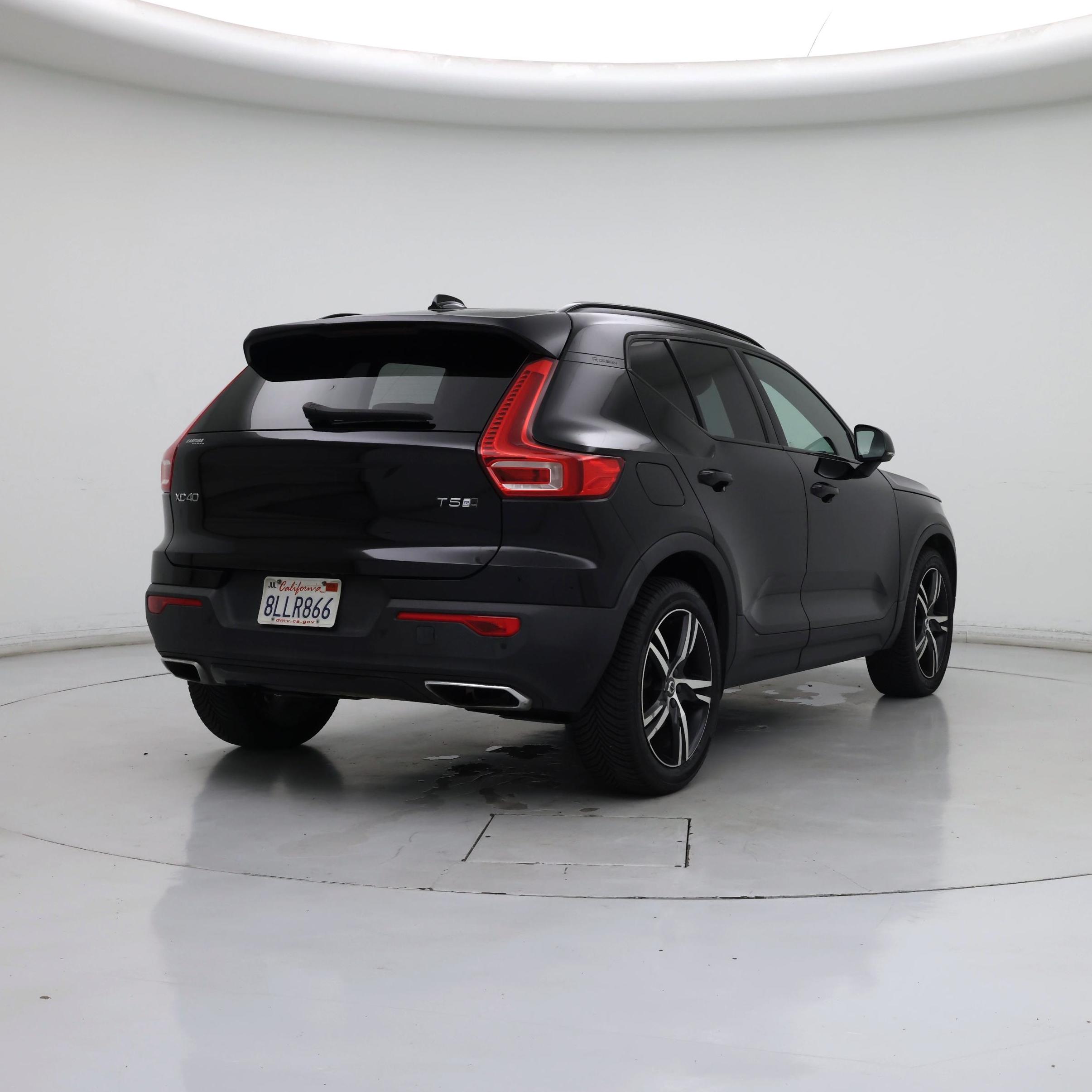 Thumbnail: 2020 Volvo XC40 - 8