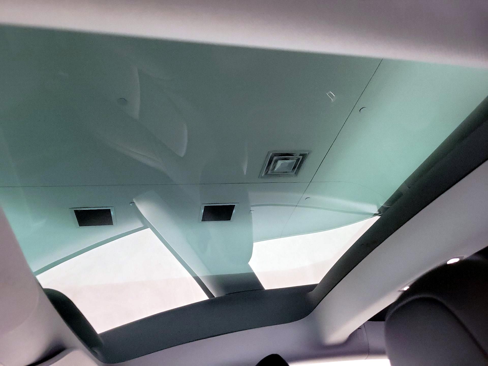 Thumbnail: 2023 Tesla Model 3 - 19