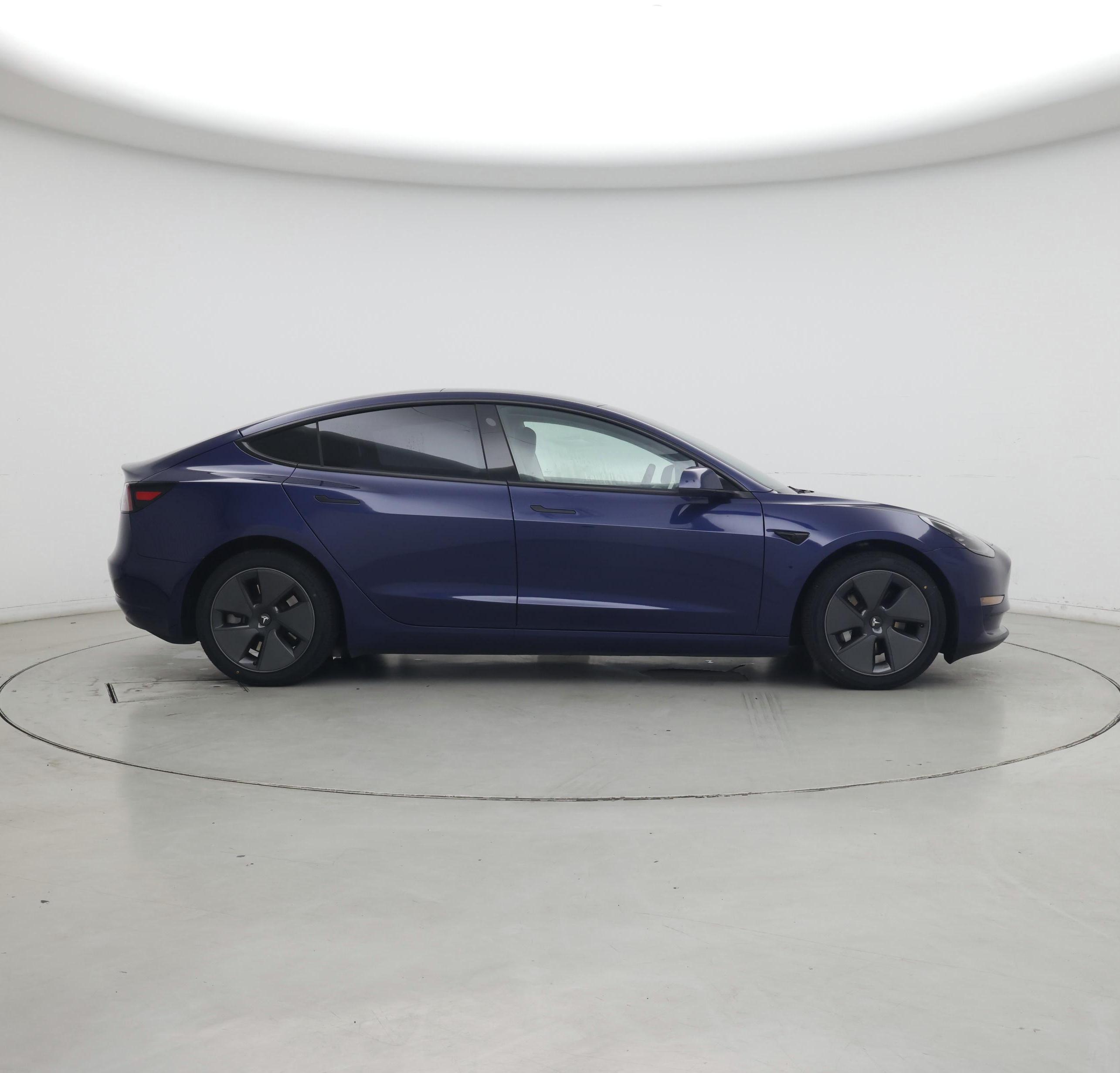 Thumbnail: 2023 Tesla Model 3 - 7