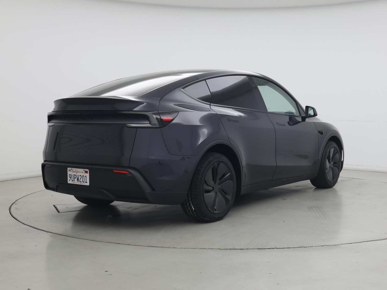 2026 Tesla Model Y Long Range - Photo 9