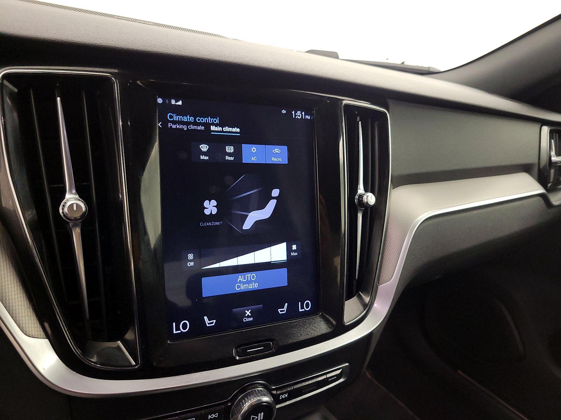 Thumbnail: 2019 Volvo S60 - 16
