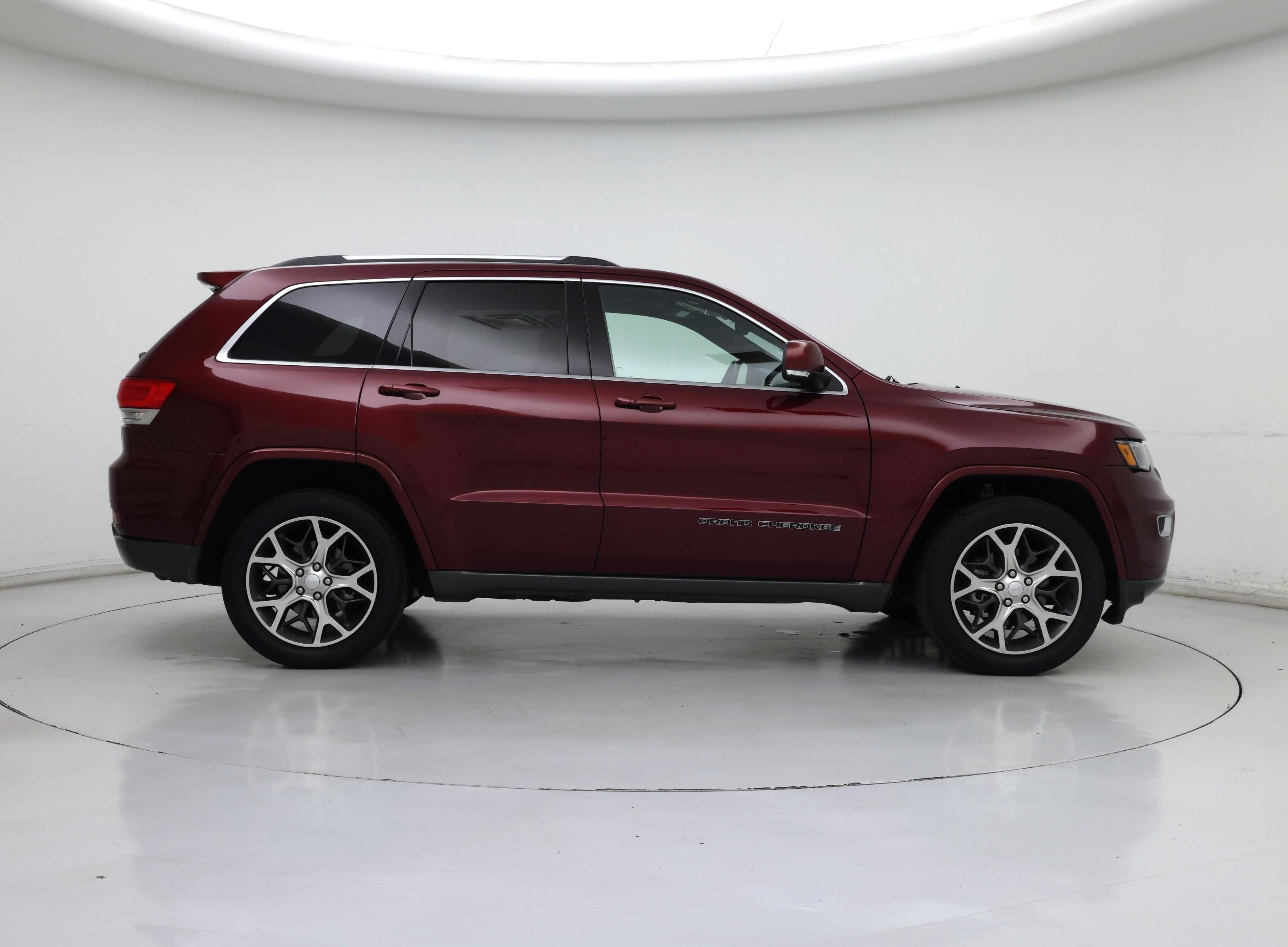 Thumbnail: 2018 Jeep Grand Cherokee - 7