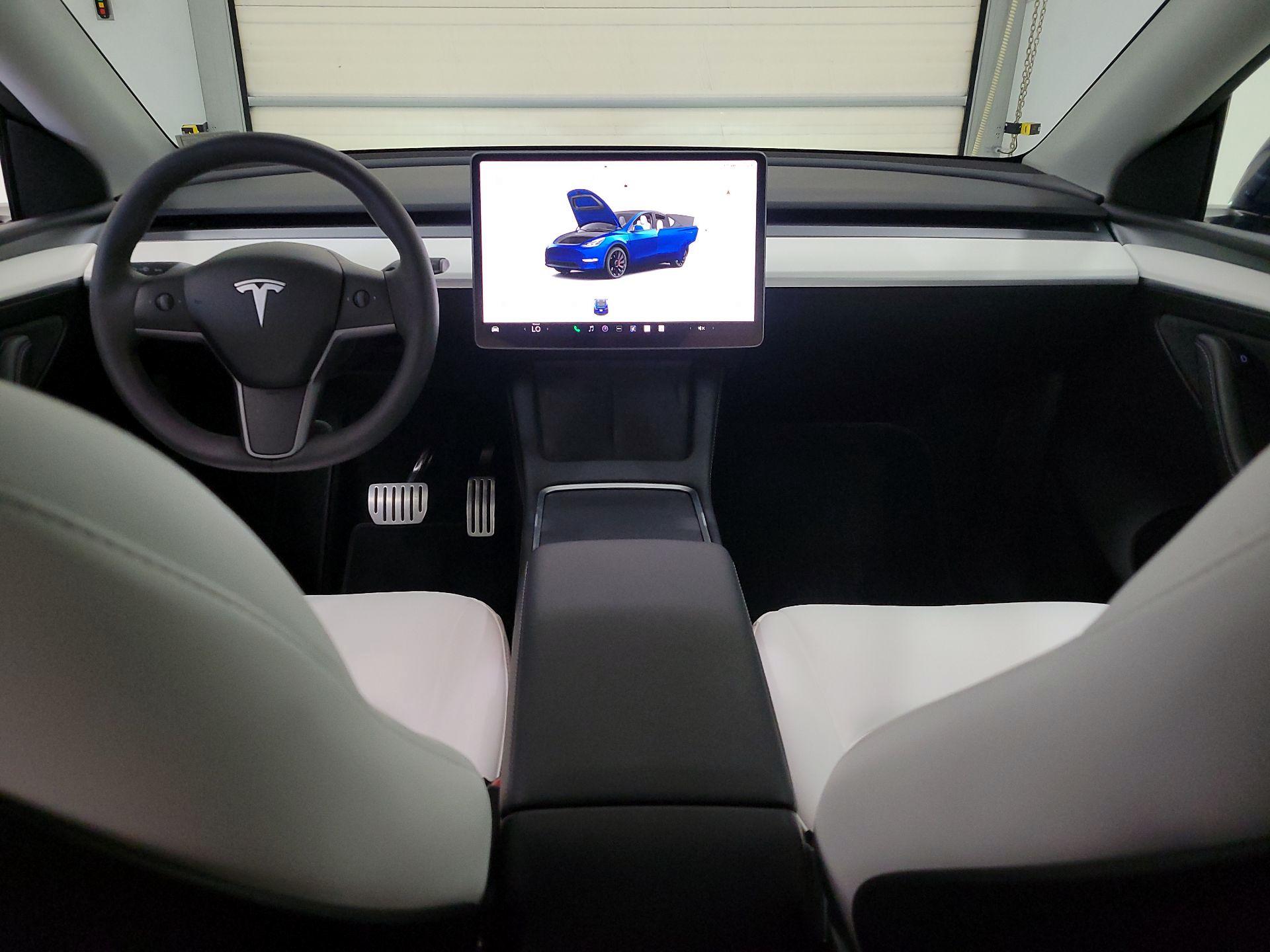 Thumbnail: 2023 Tesla Model Y - 9