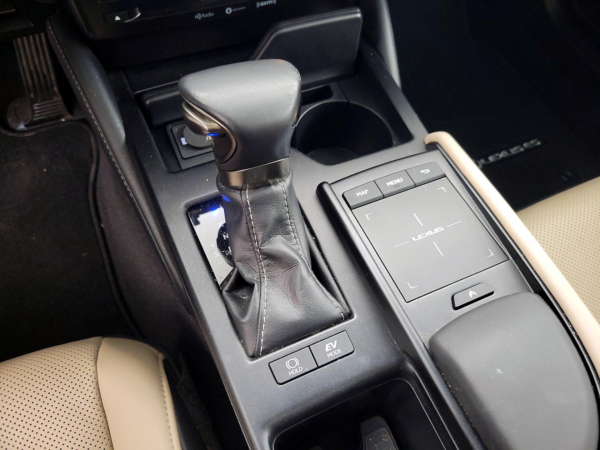 Thumbnail: 2019 Lexus ES - 15