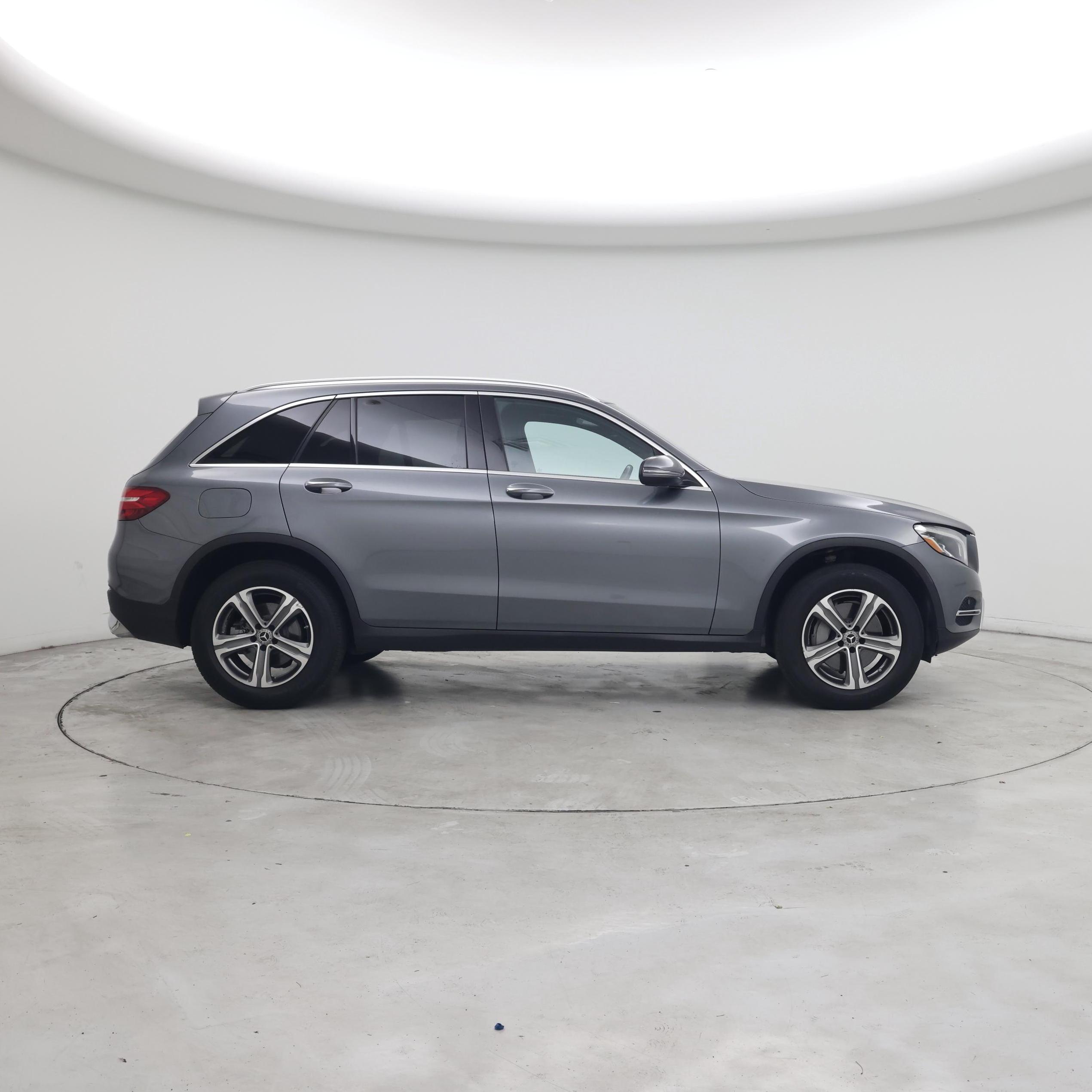 Thumbnail: 2017 Mercedes-Benz GLC - 7