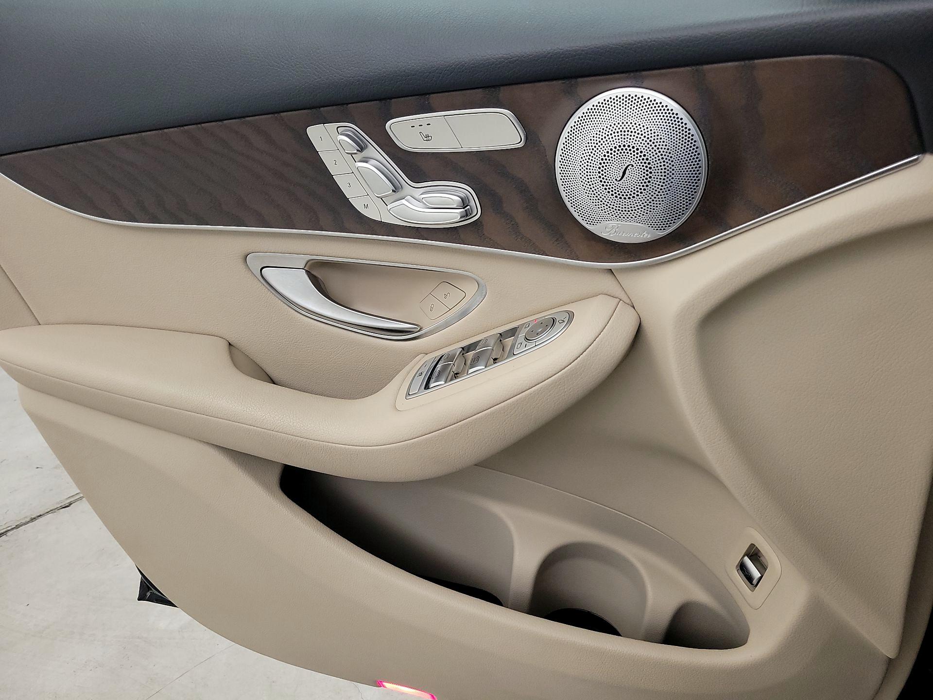 Thumbnail: 2019 Mercedes-Benz GLC - 10