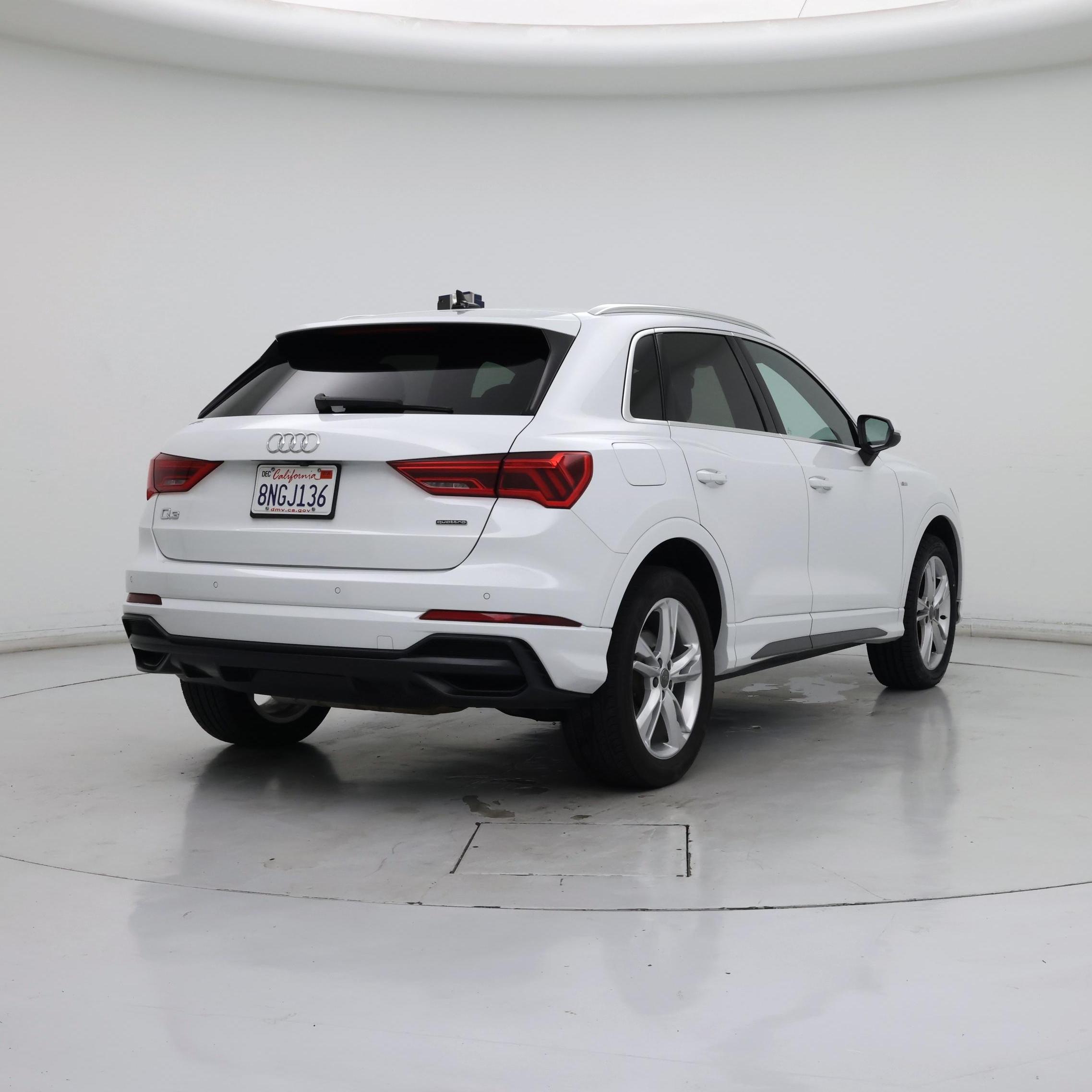 Thumbnail: 2020 Audi Q3 - 8