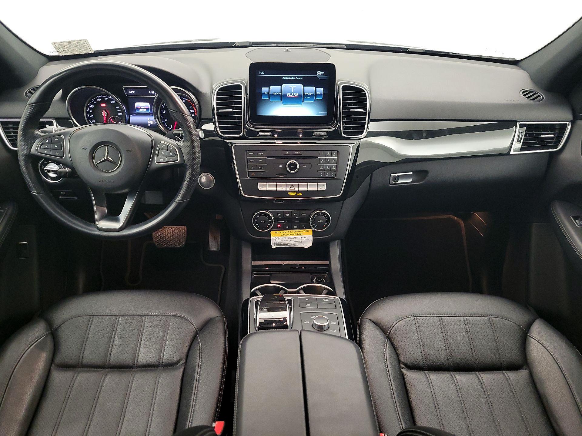 Thumbnail: 2016 Mercedes-Benz GLE - 9