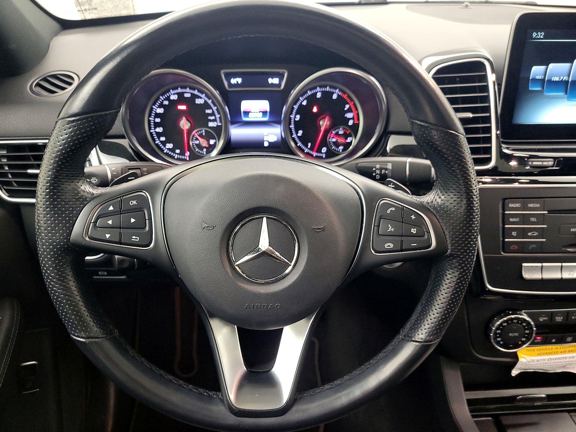 Thumbnail: 2016 Mercedes-Benz GLE - 10