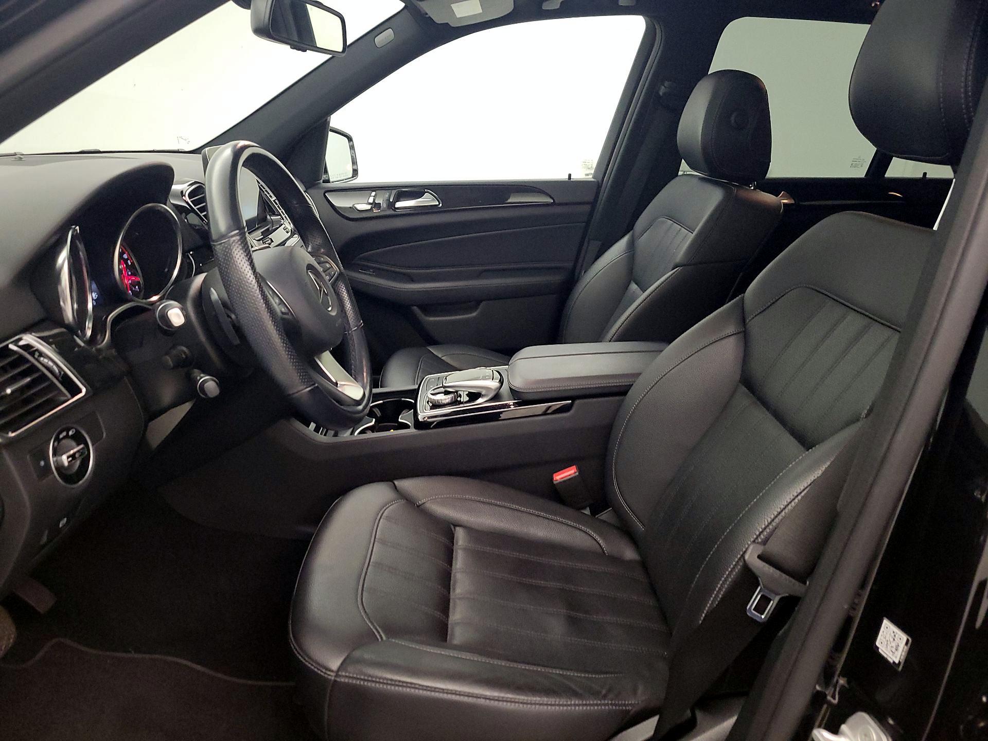 Thumbnail: 2016 Mercedes-Benz GLE - 11