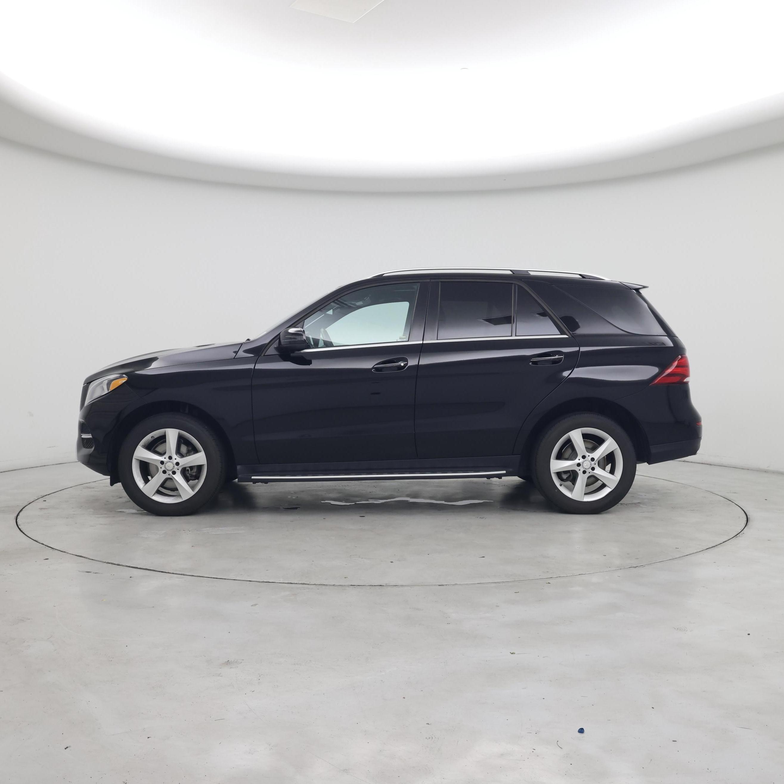 Thumbnail: 2016 Mercedes-Benz GLE - 3