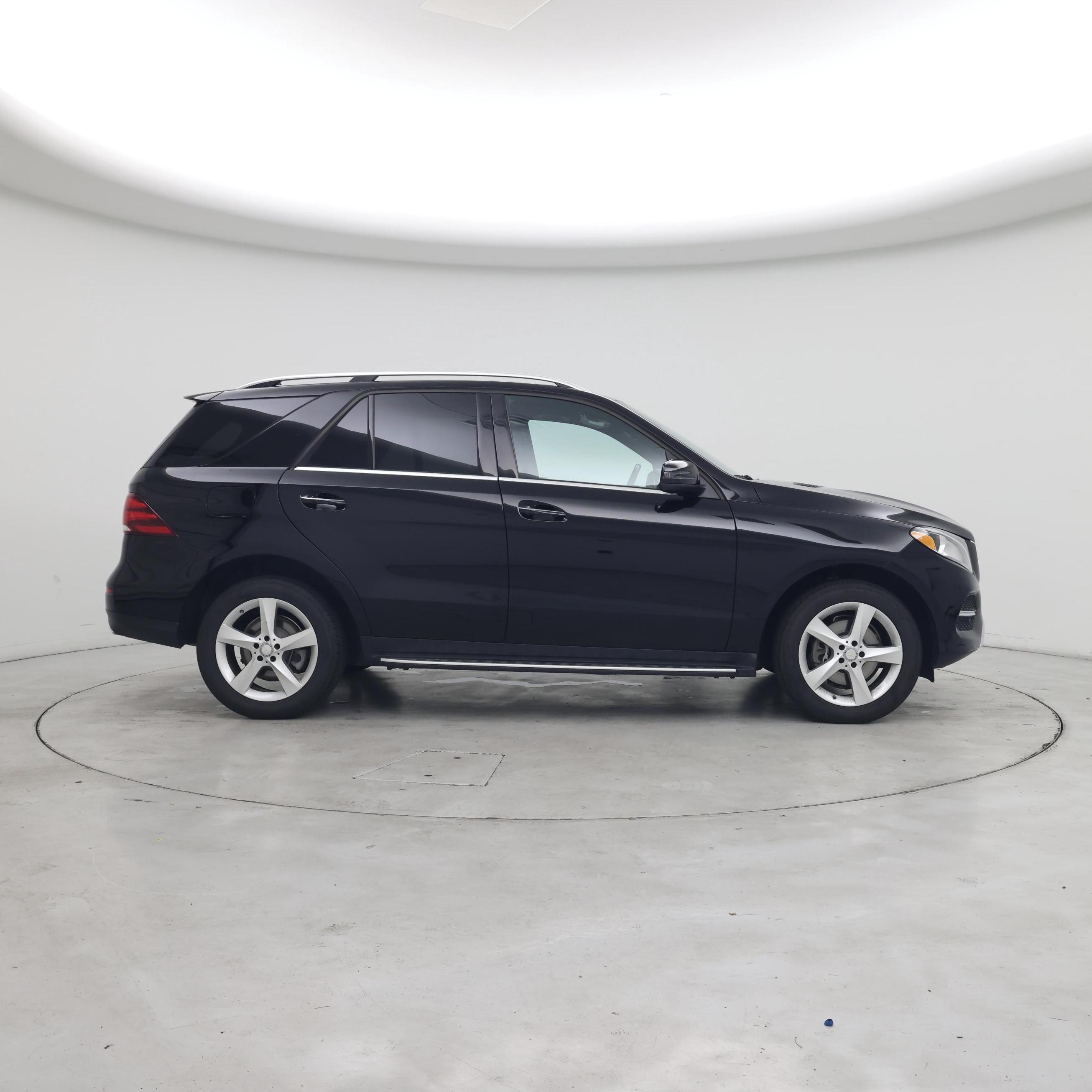 Thumbnail: 2016 Mercedes-Benz GLE - 7