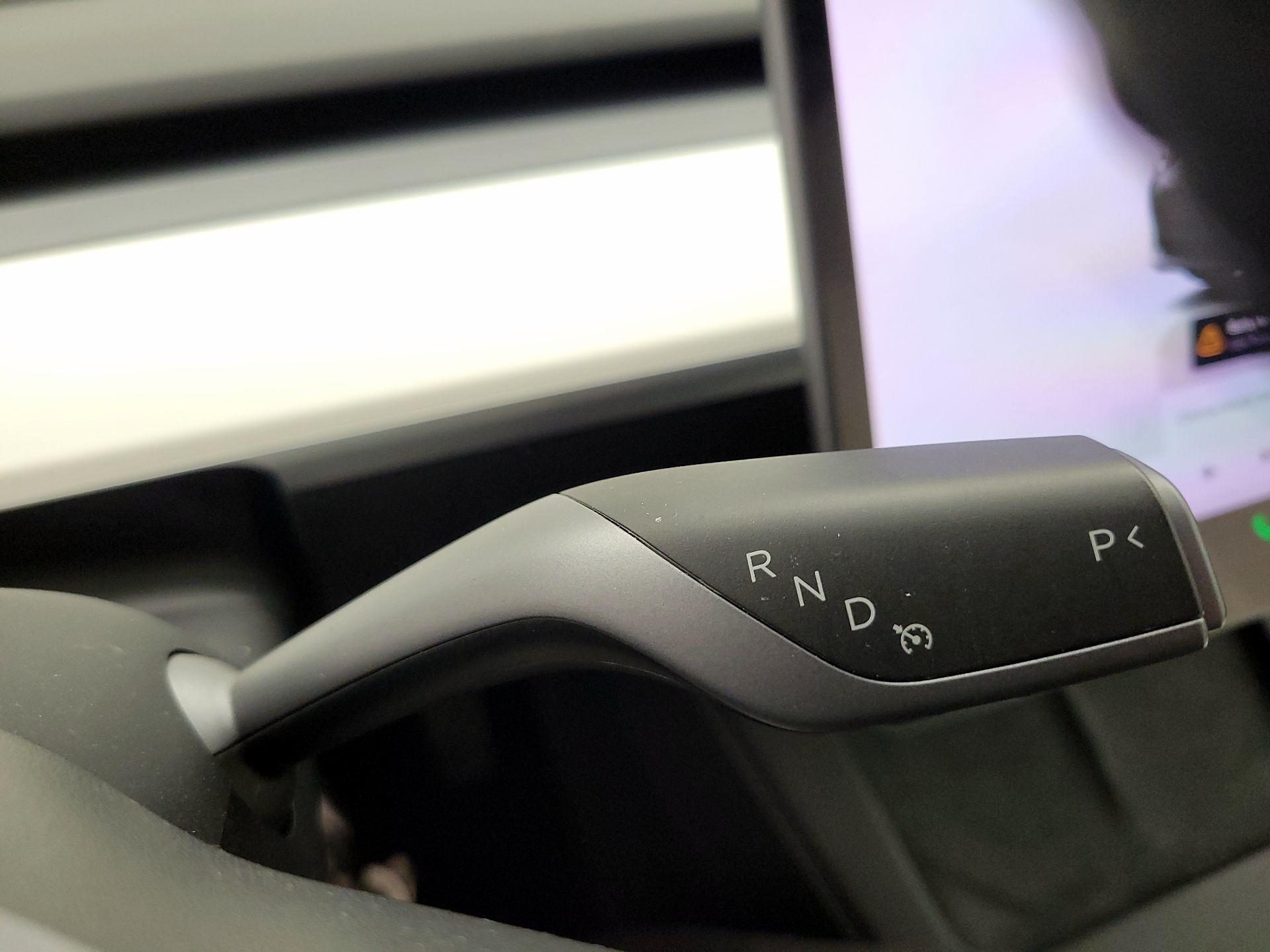 Thumbnail: 2023 Tesla Model 3 - 17