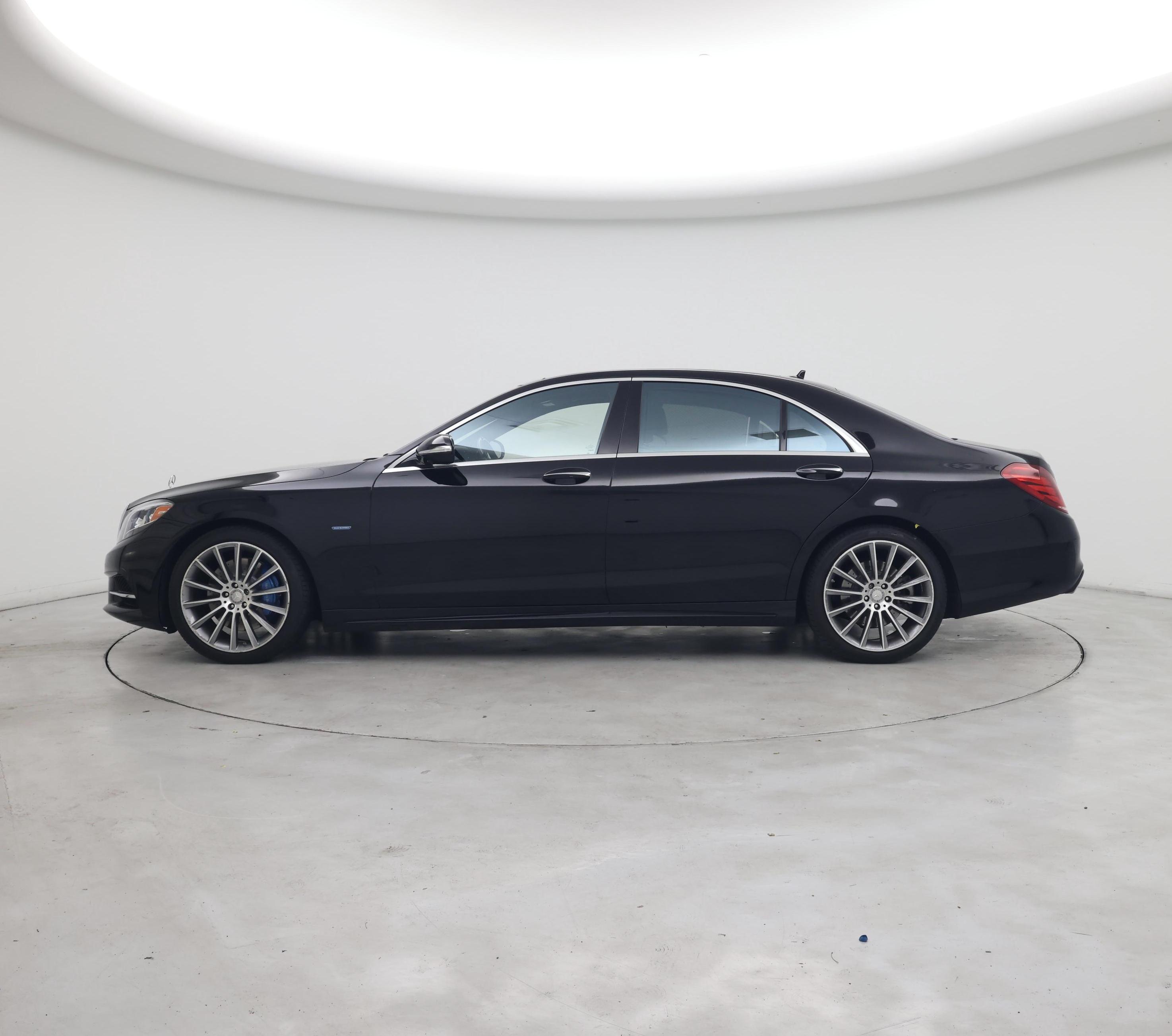 Thumbnail: 2016 Mercedes-Benz S-Class - 3