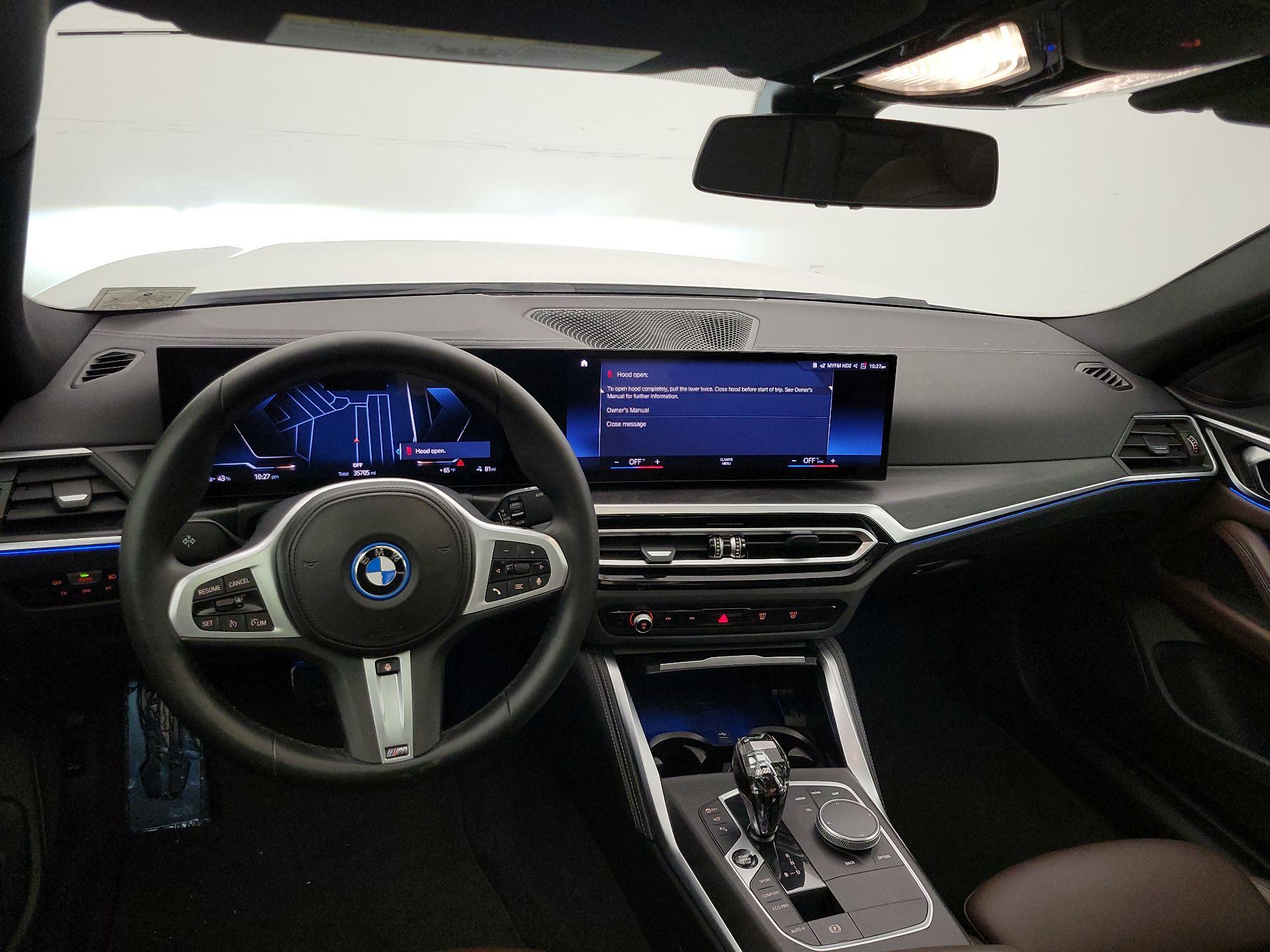 Thumbnail: 2022 BMW i4 - 9
