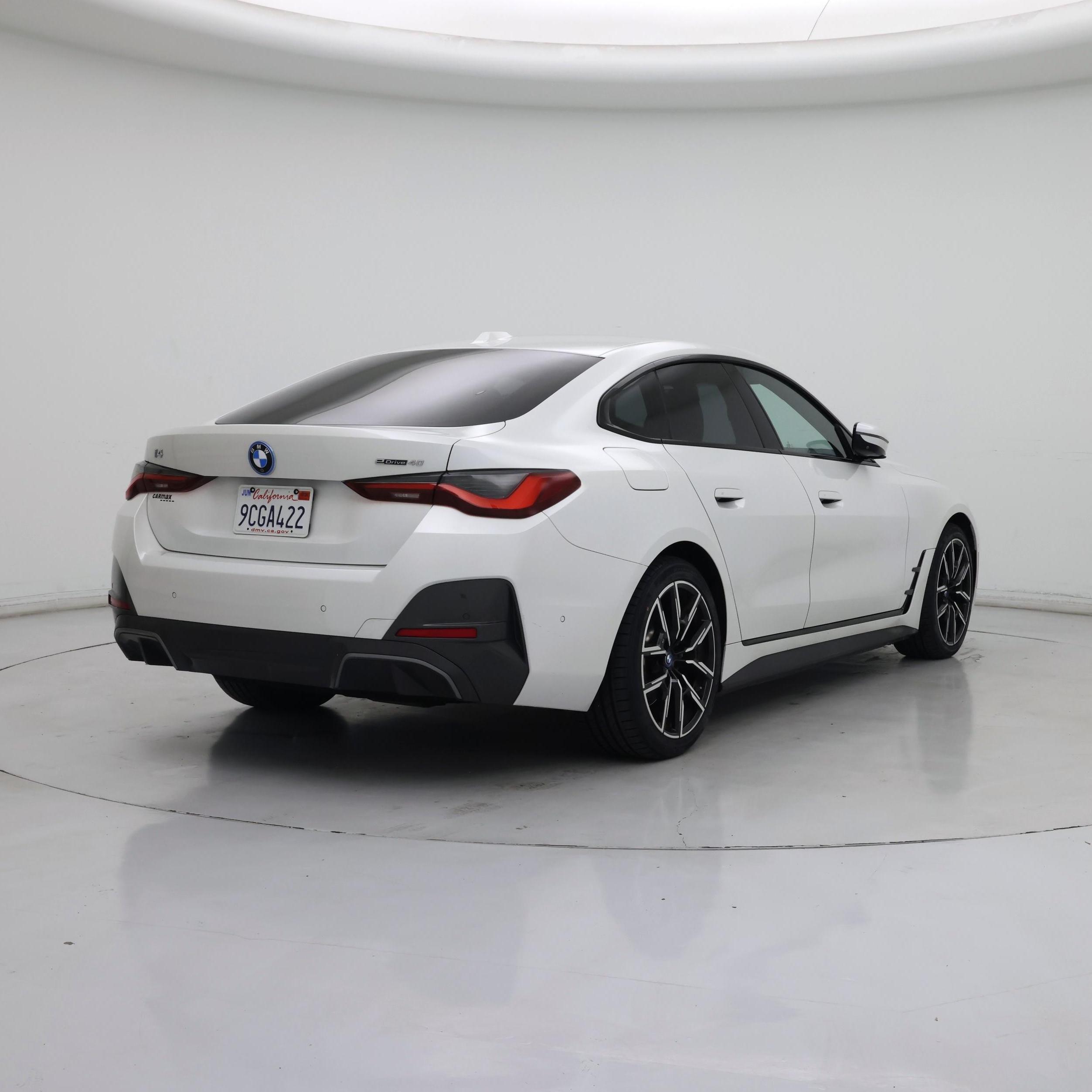 Thumbnail: 2022 BMW i4 - 8