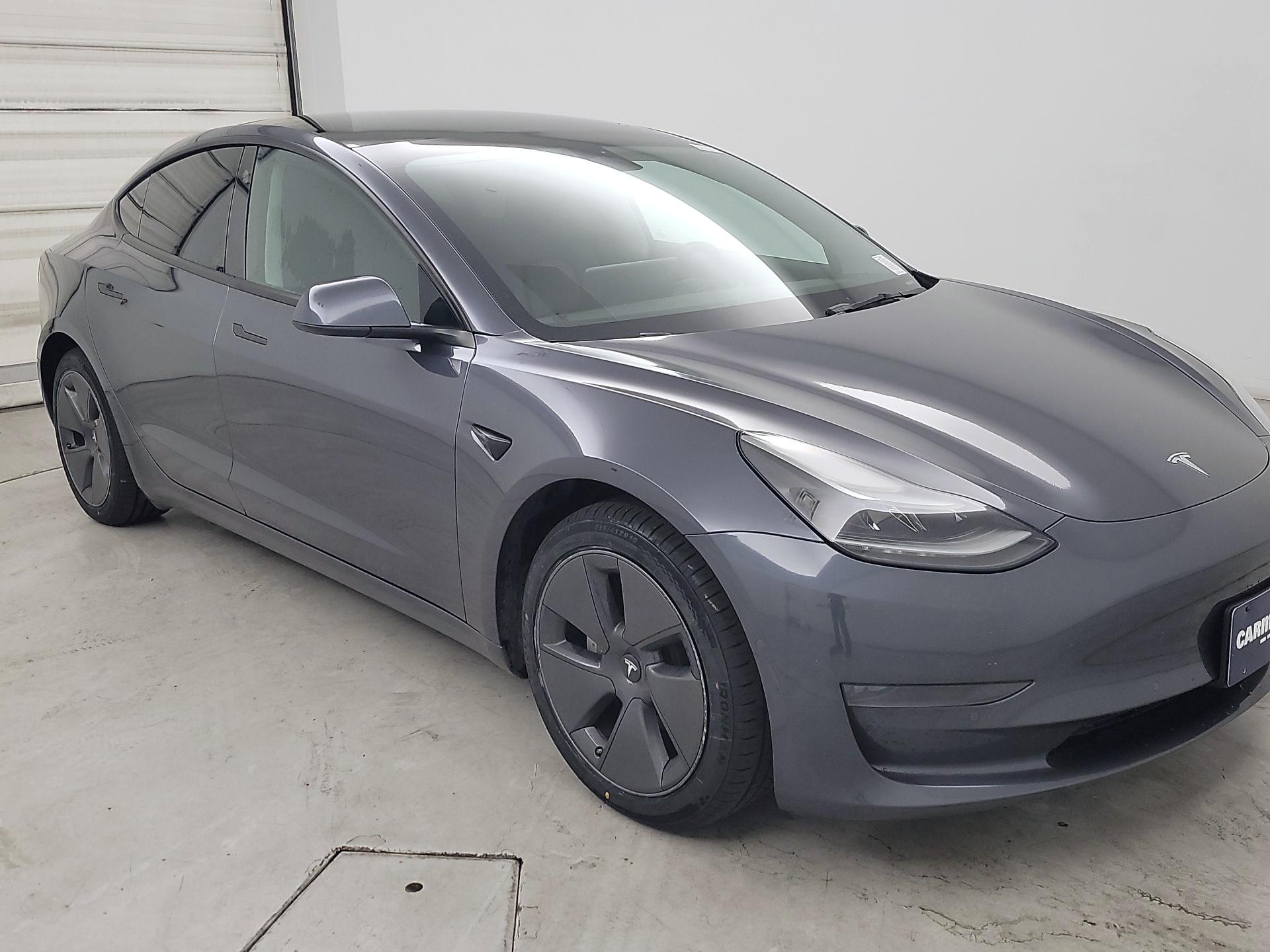 Thumbnail: 2022 Tesla Model 3 - 1
