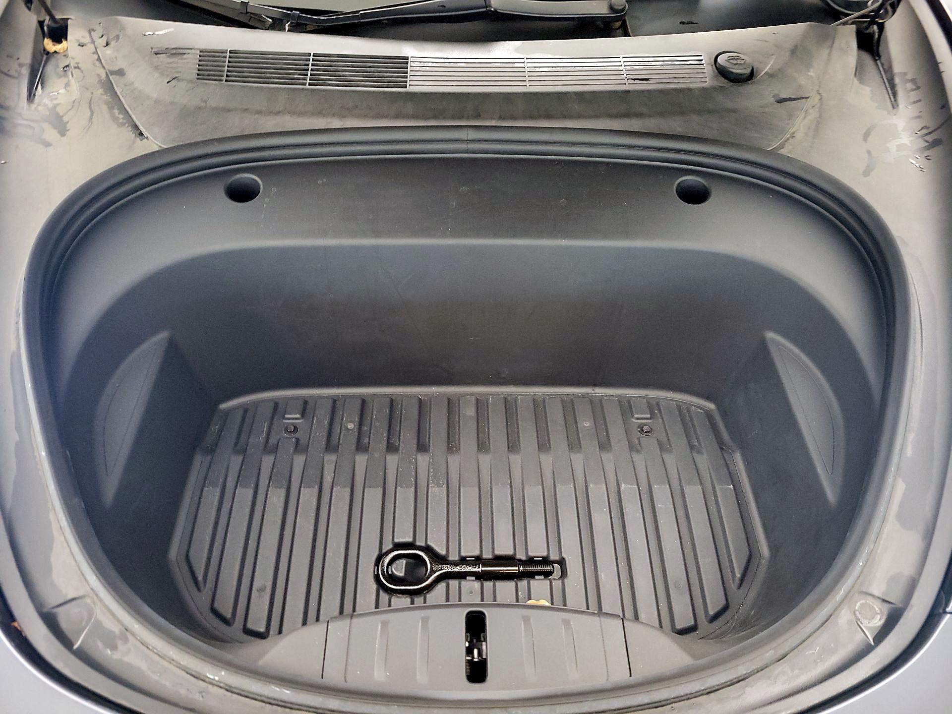 Thumbnail: 2022 Tesla Model 3 - 18