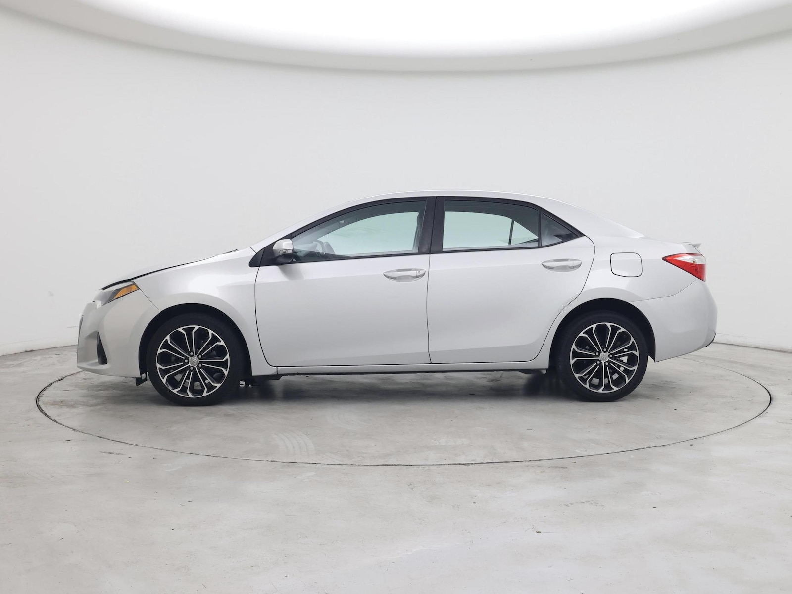 2015 Toyota Corolla S Plus - Photo 4