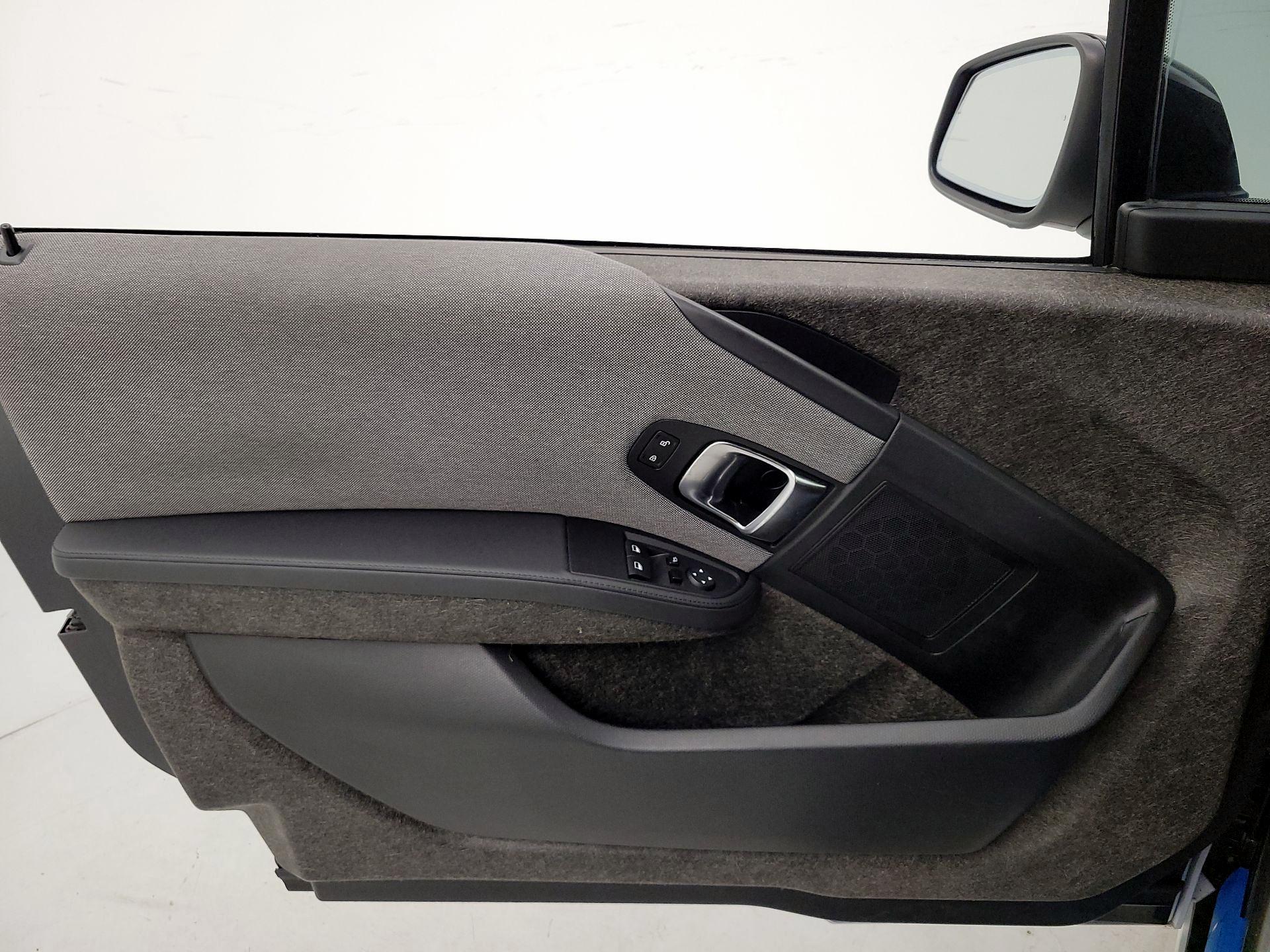 Thumbnail: 2019 BMW i3 - 12