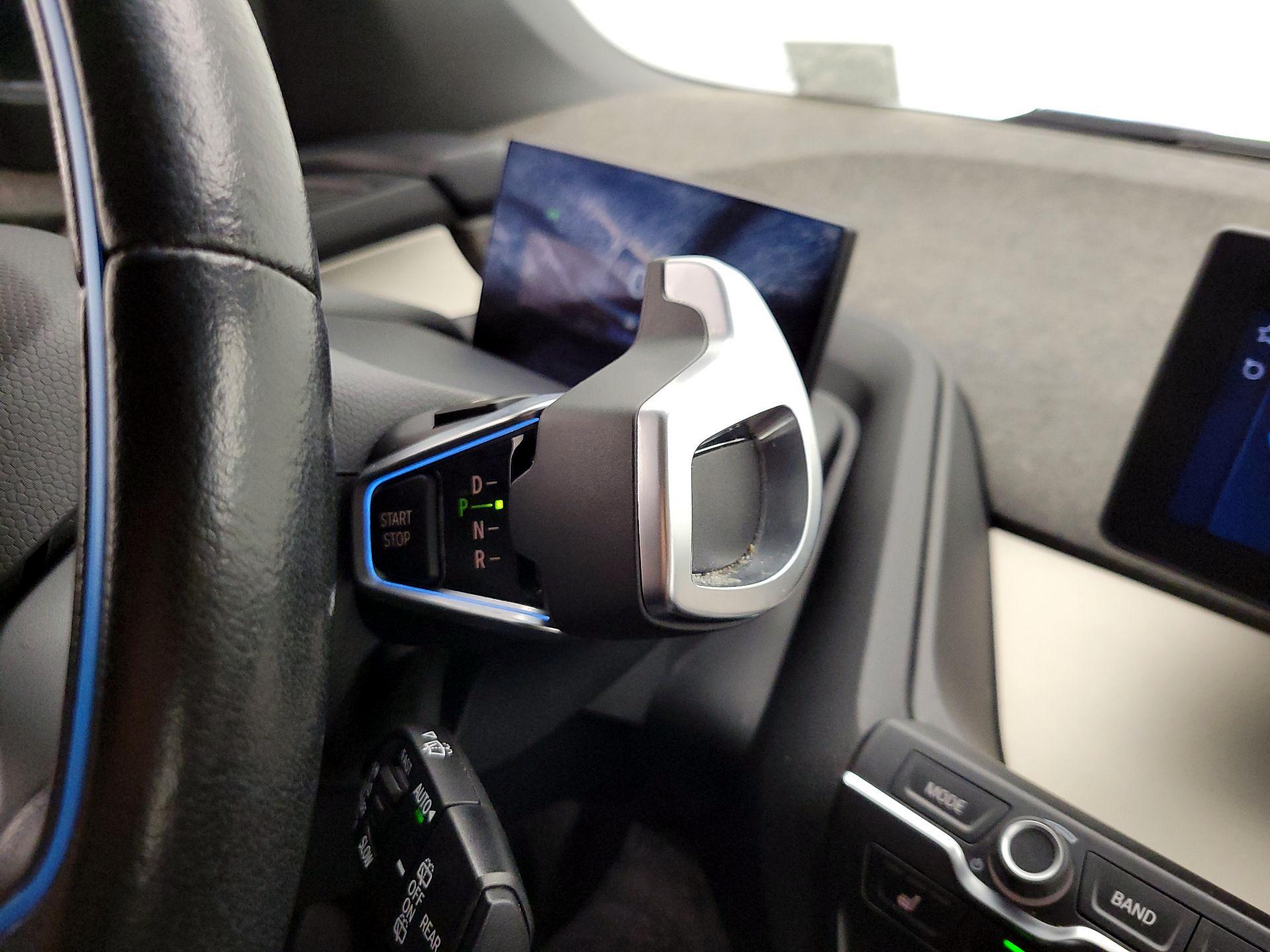 Thumbnail: 2019 BMW i3 - 18