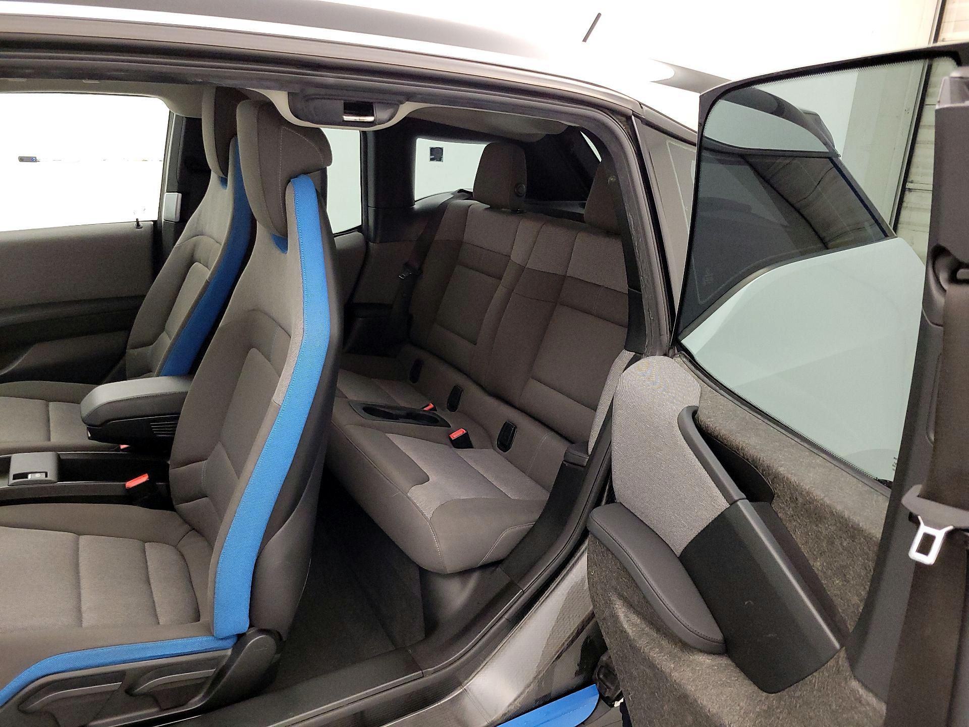 Thumbnail: 2019 BMW i3 - 19