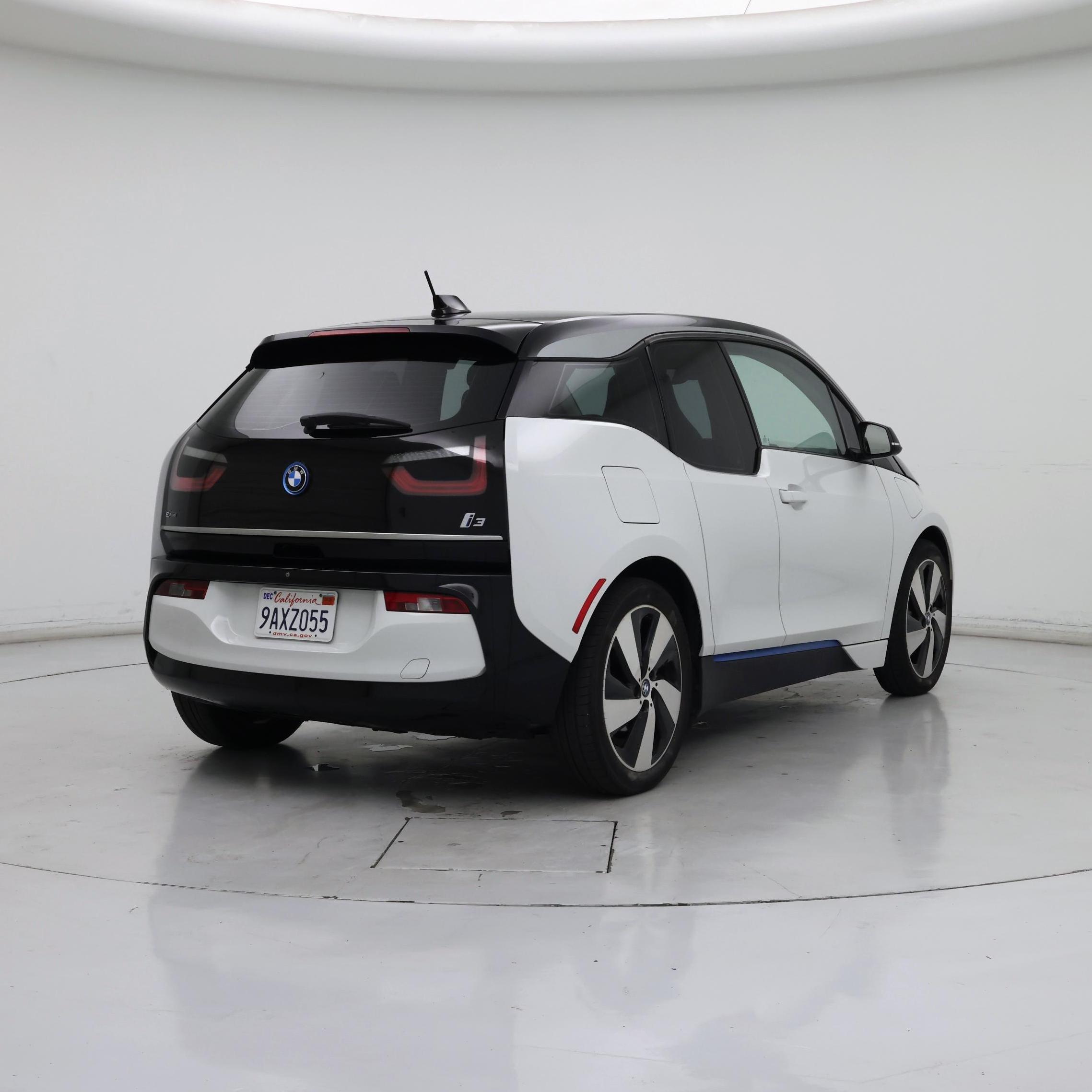 Thumbnail: 2019 BMW i3 - 8