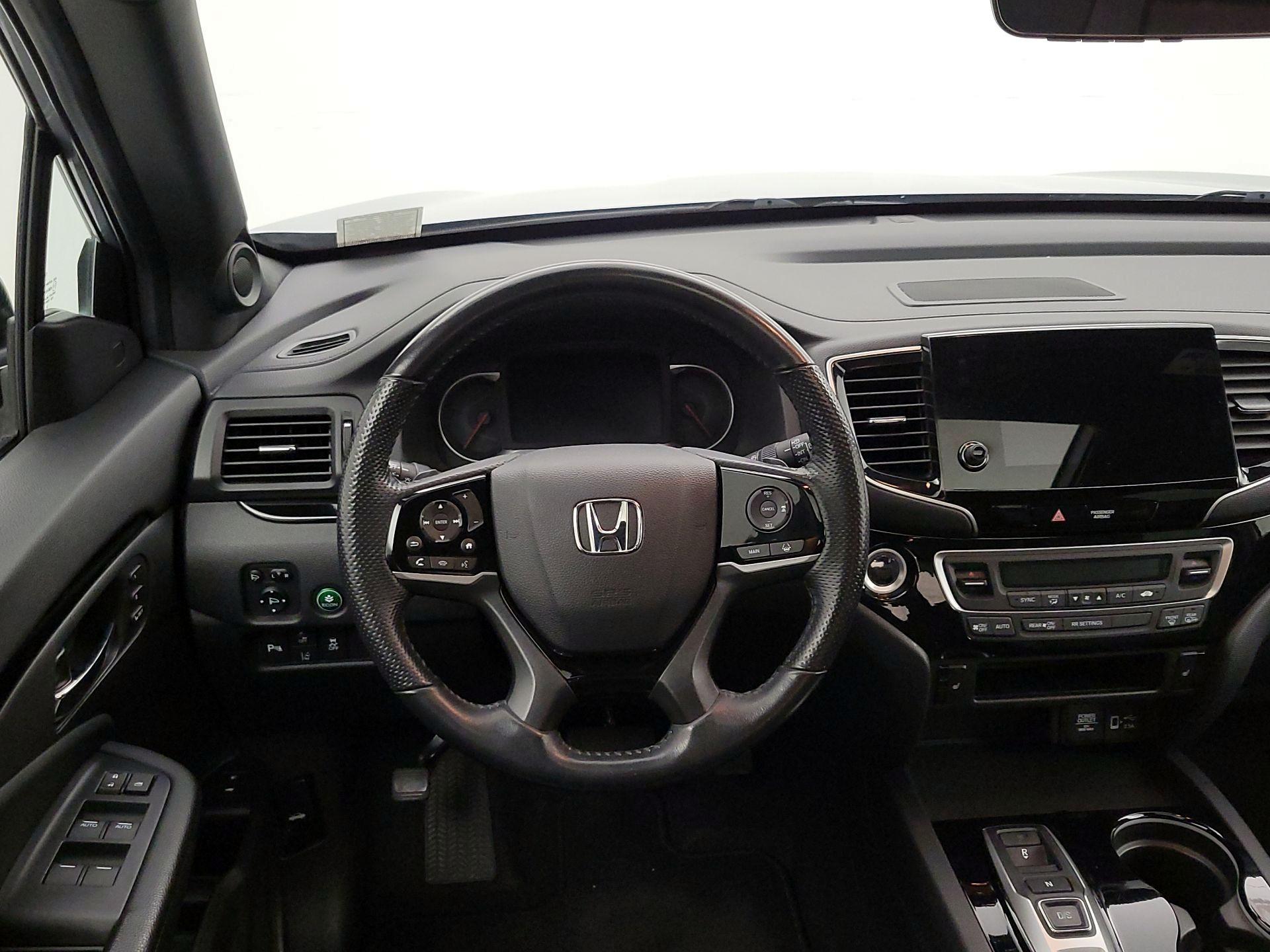 Thumbnail: 2019 Honda Passport - 10