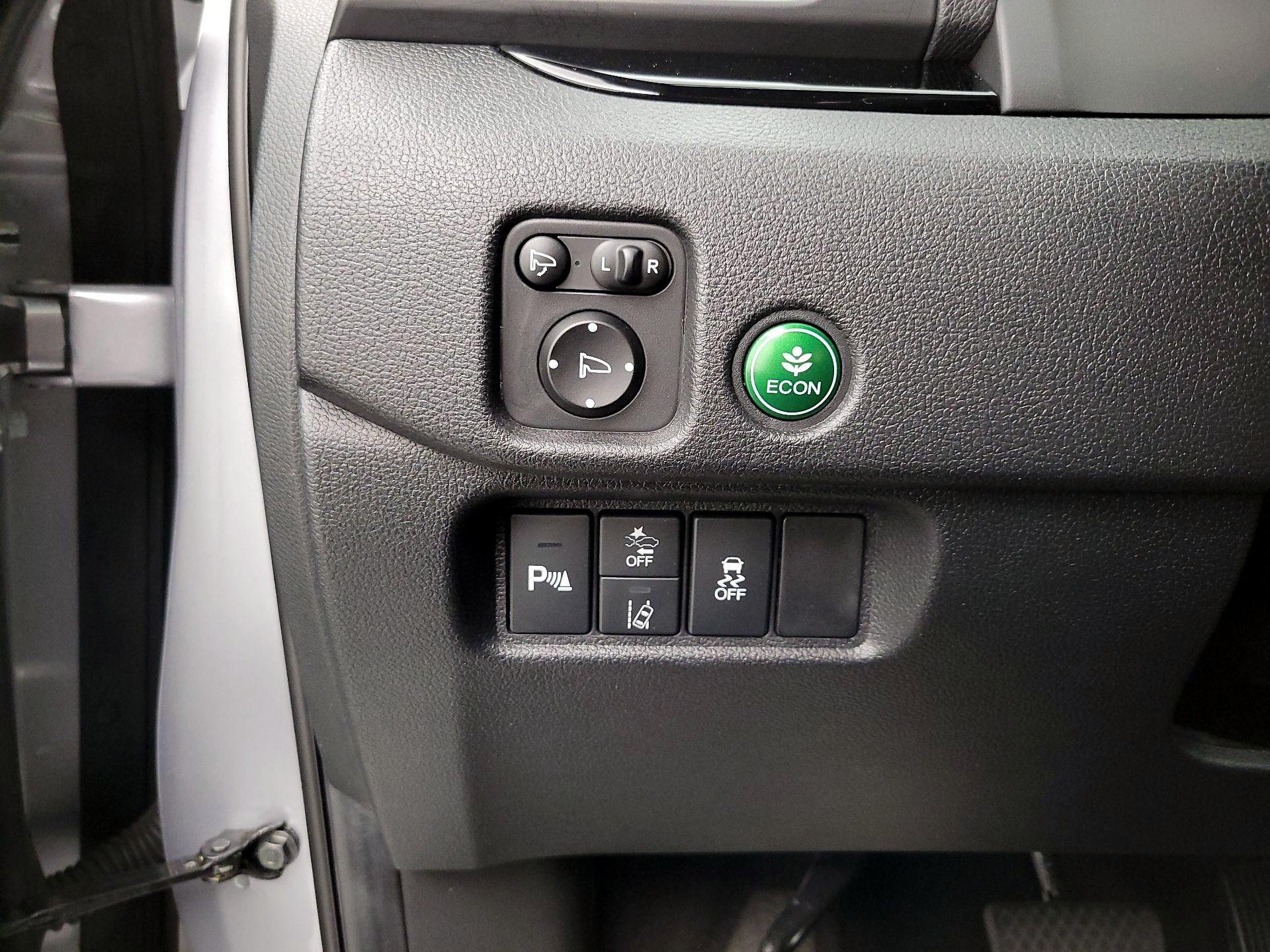 Thumbnail: 2019 Honda Passport - 13