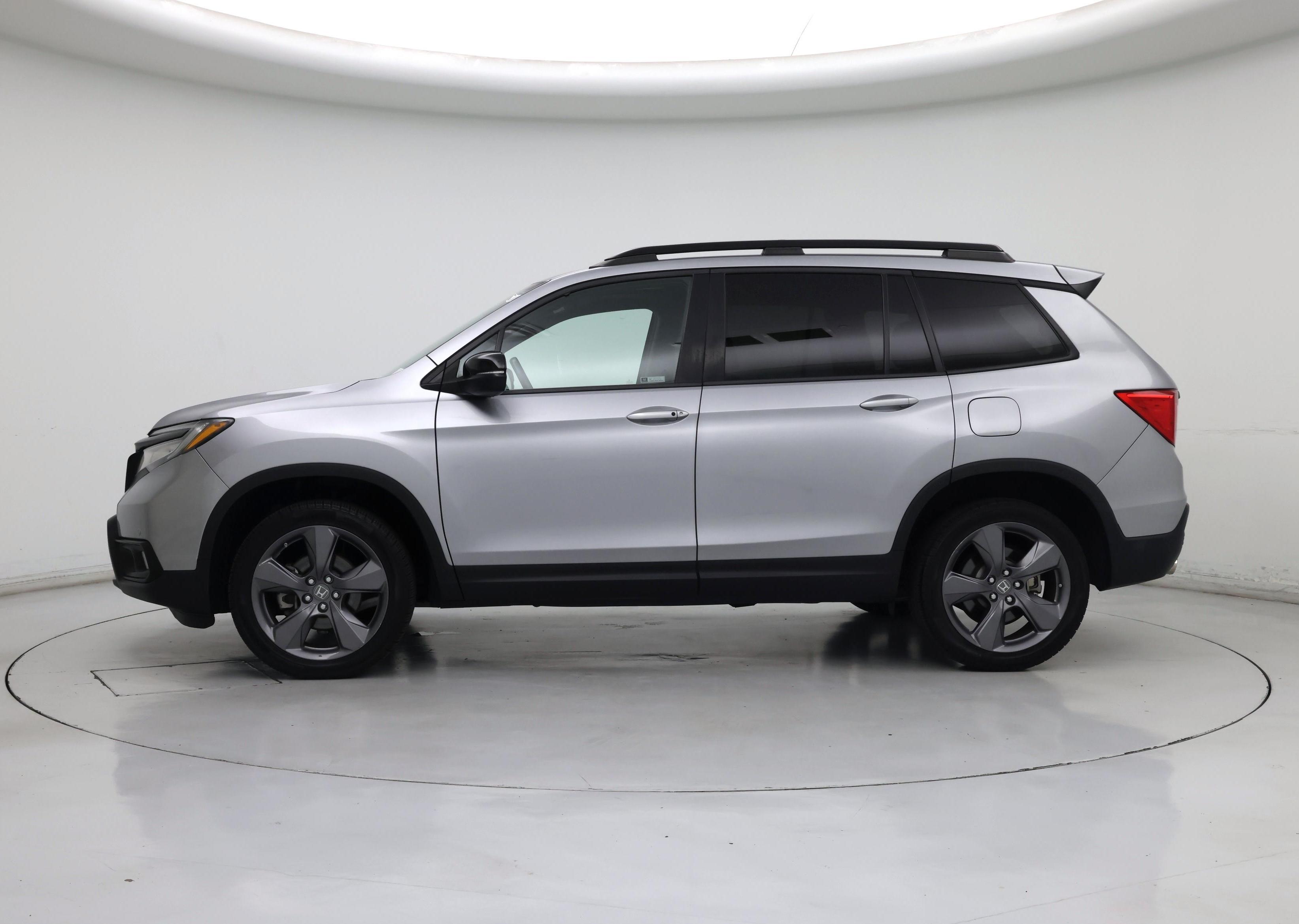 Thumbnail: 2019 Honda Passport - 3