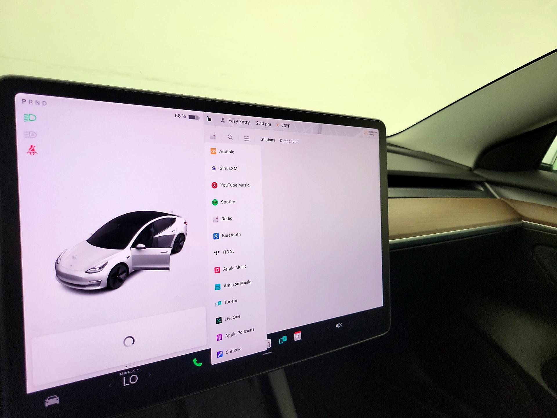 Thumbnail: 2022 Tesla Model 3 - 15