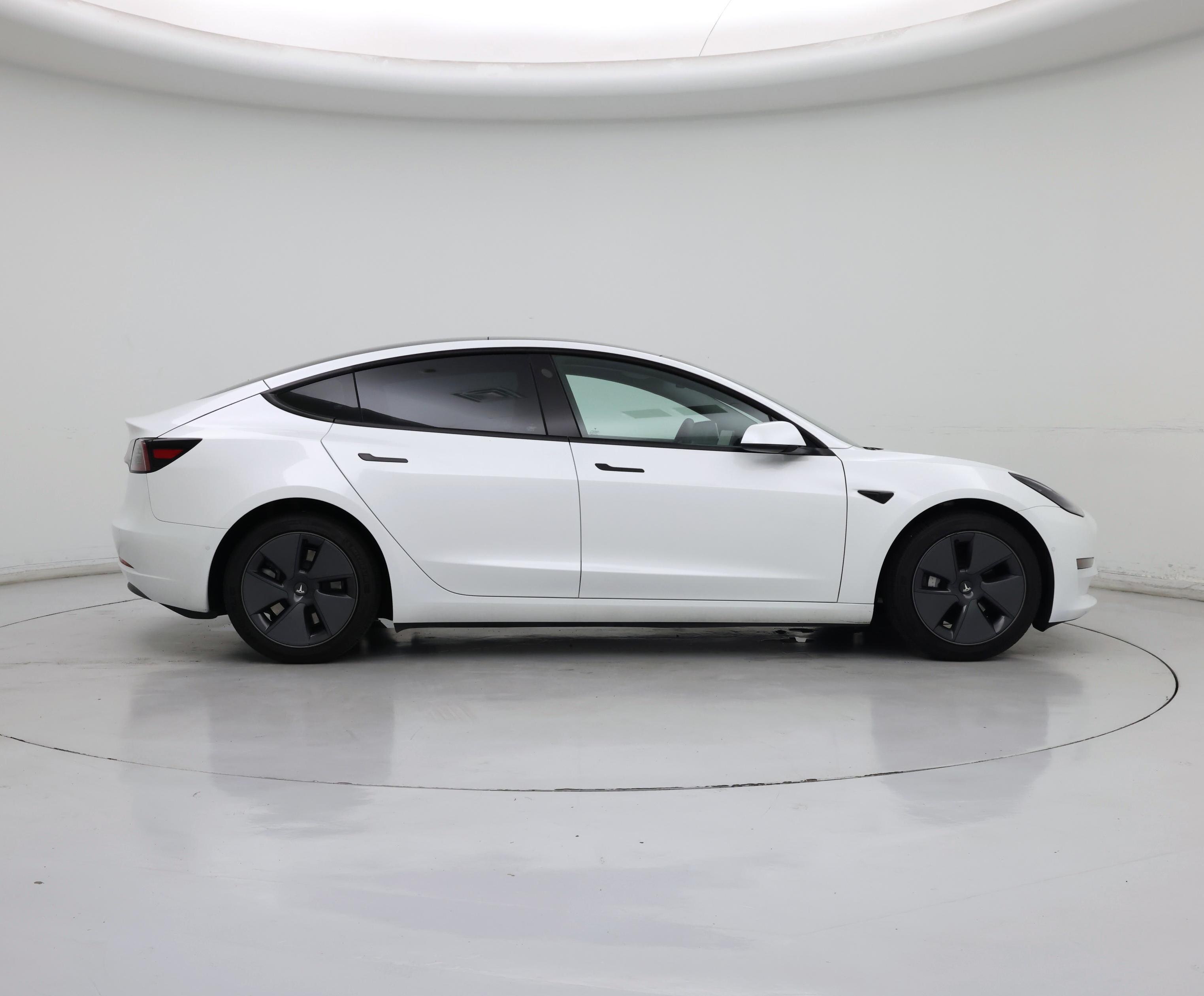 Thumbnail: 2022 Tesla Model 3 - 7