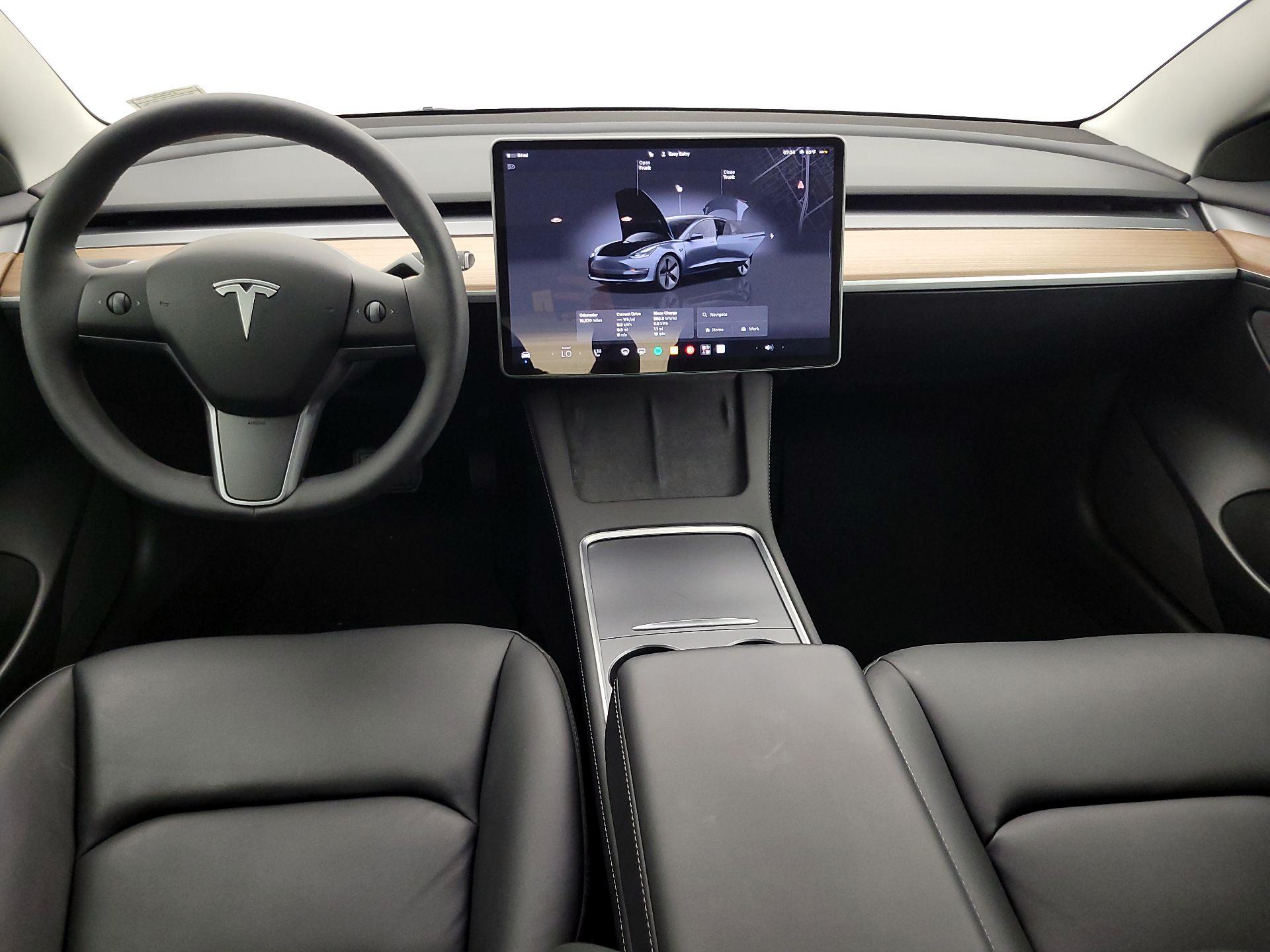 Thumbnail: 2023 Tesla Model 3 - 9