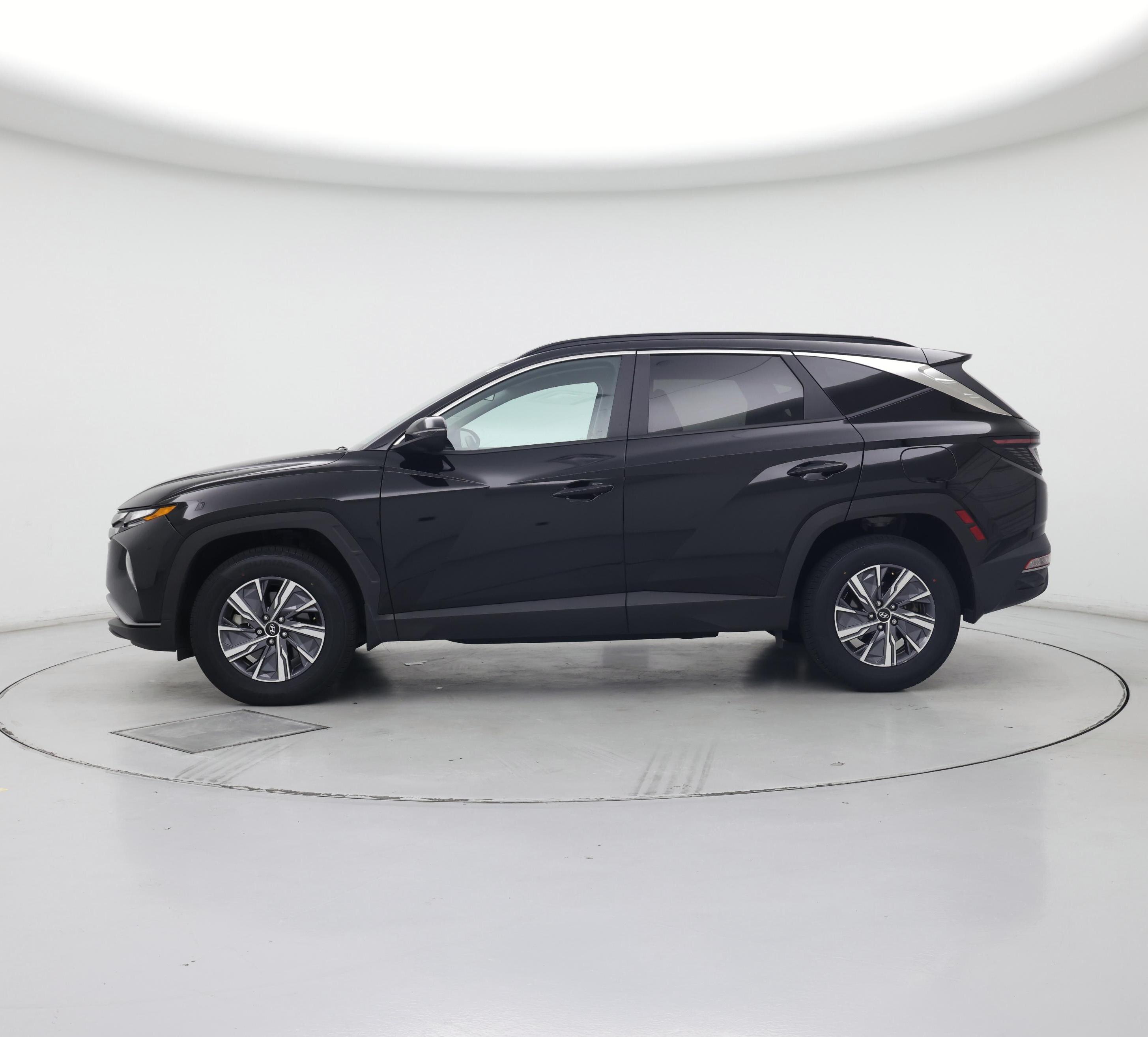 Thumbnail: 2022 Hyundai Tucson - 3