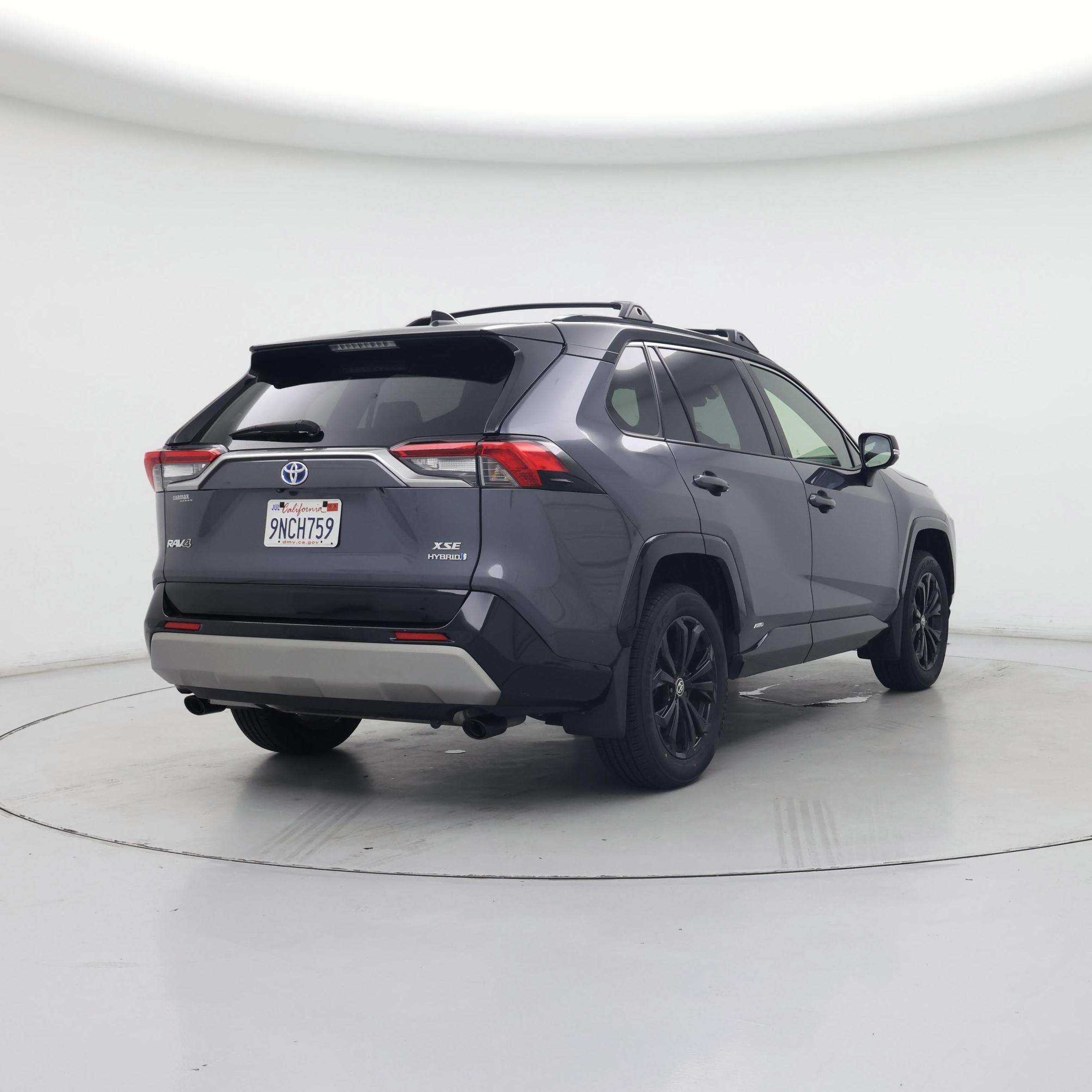 Thumbnail: 2023 Toyota RAV4 - 8