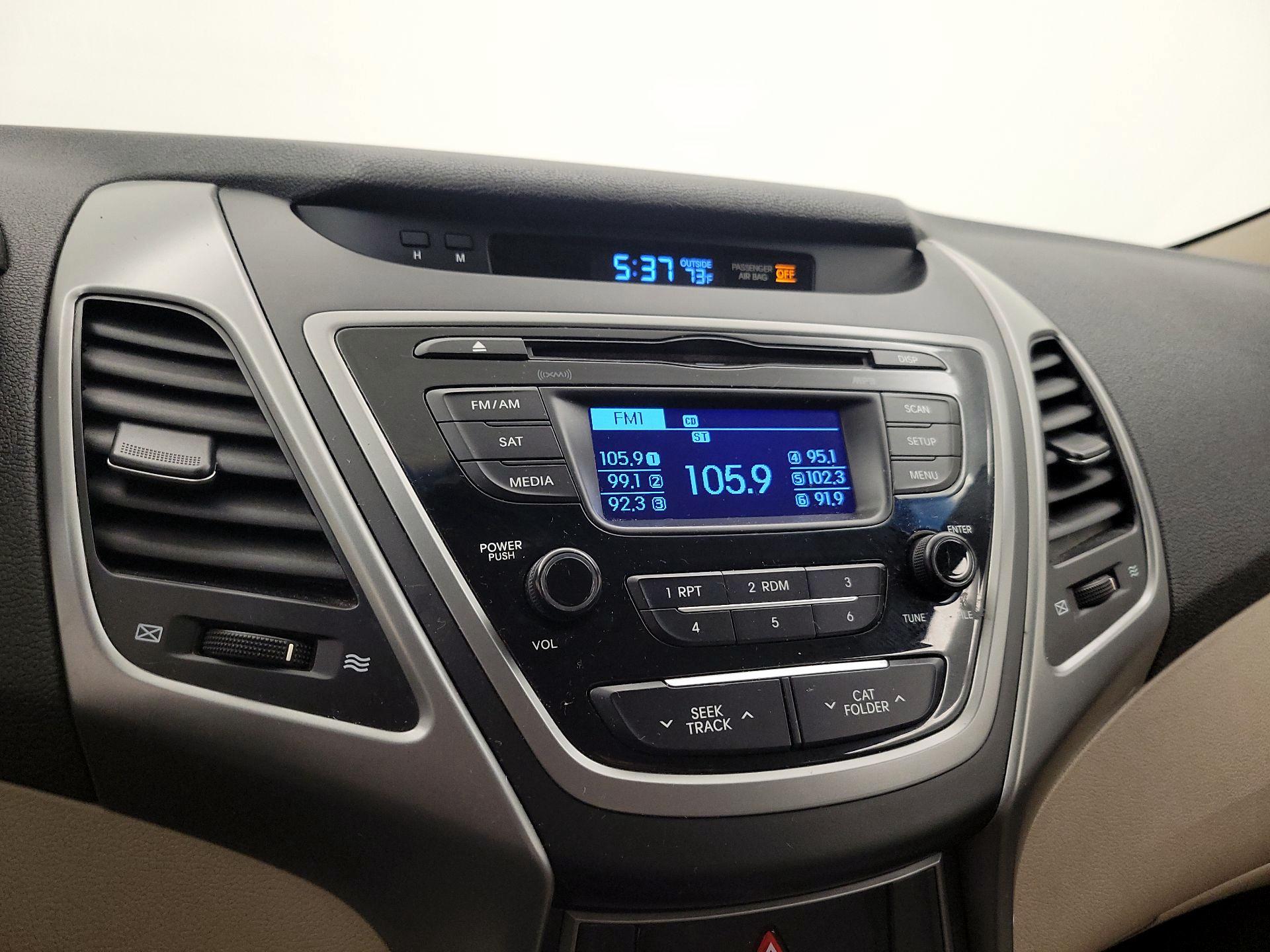 Thumbnail: 2016 Hyundai Elantra - 14