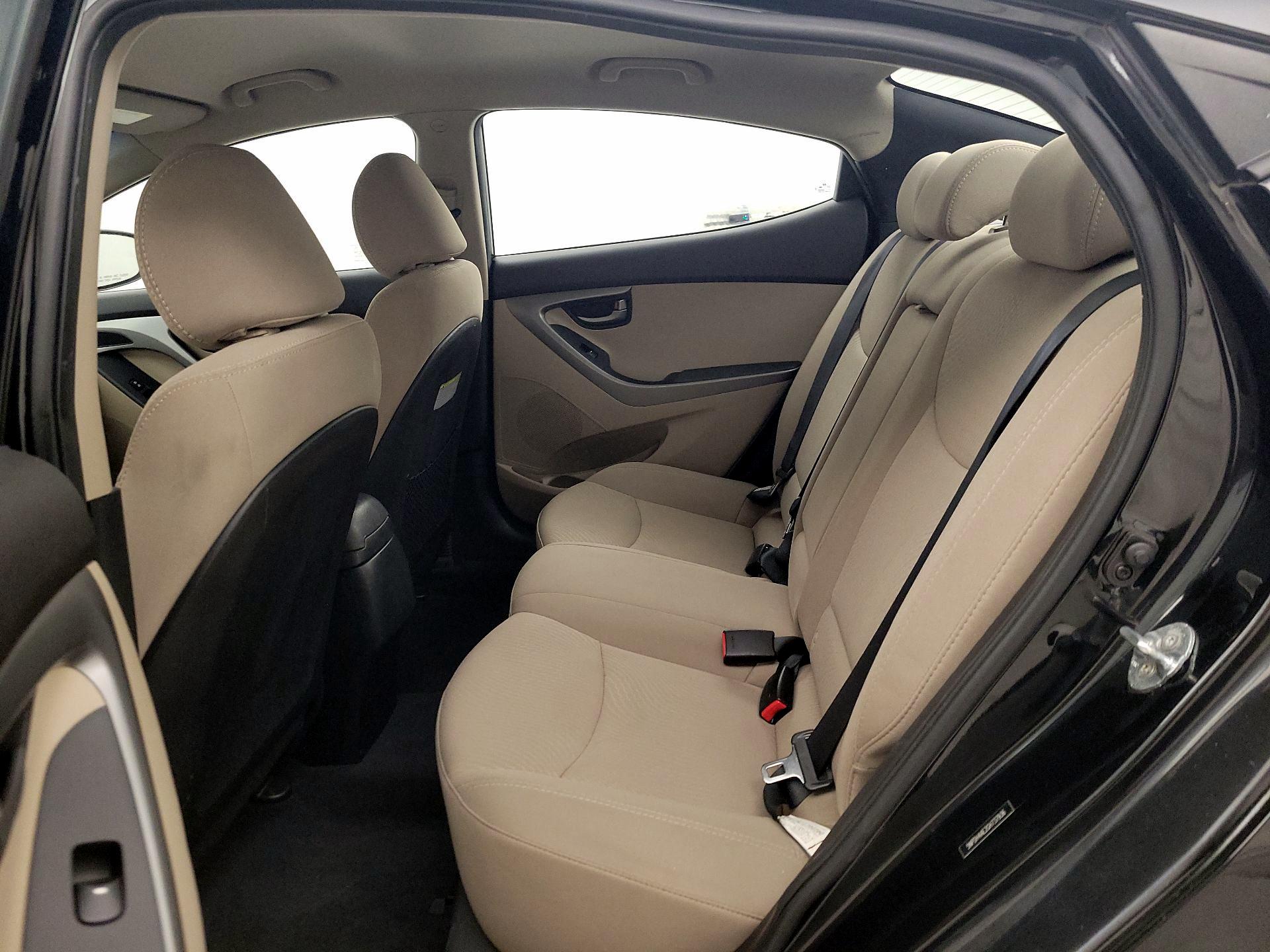 Thumbnail: 2016 Hyundai Elantra - 18