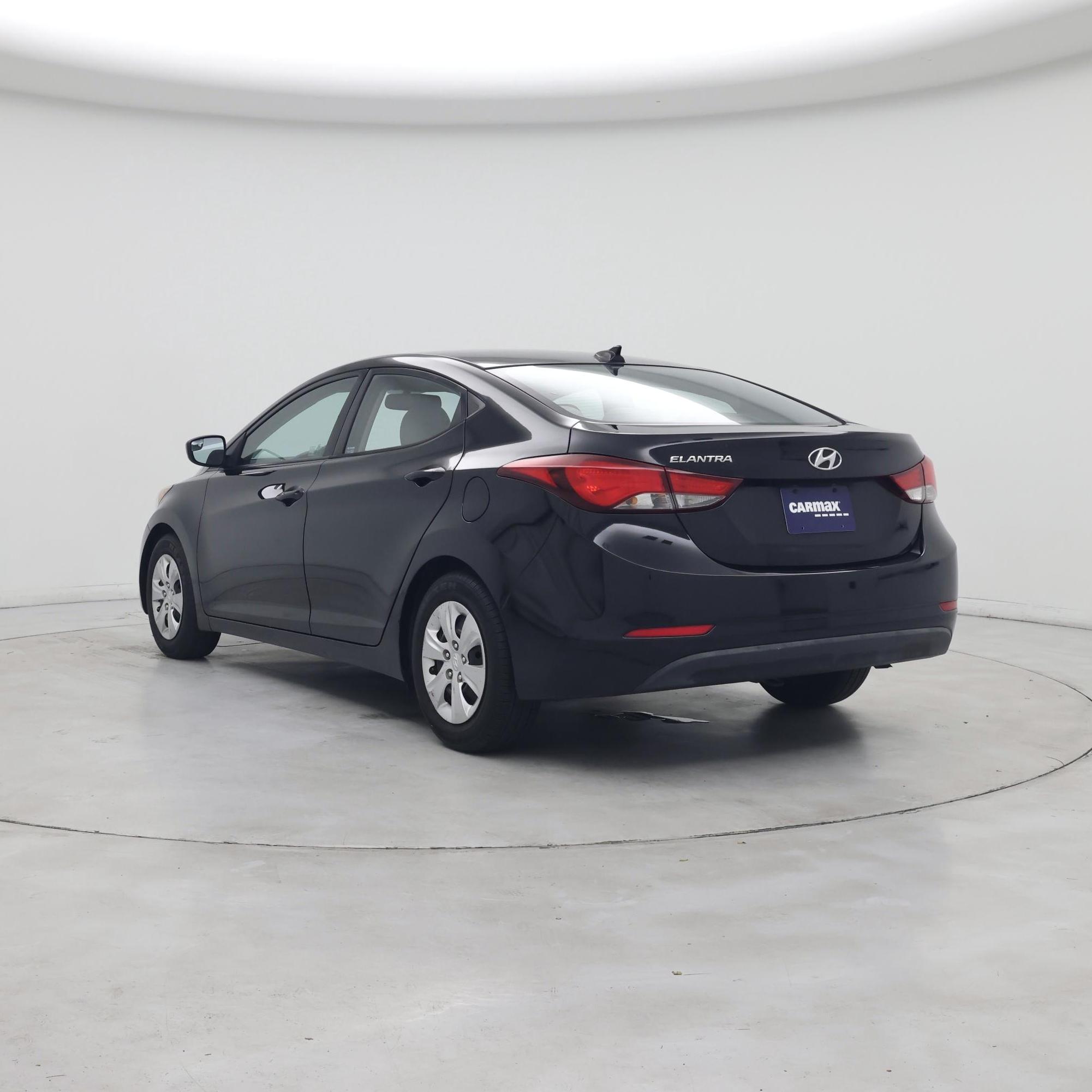 Thumbnail: 2016 Hyundai Elantra - 2