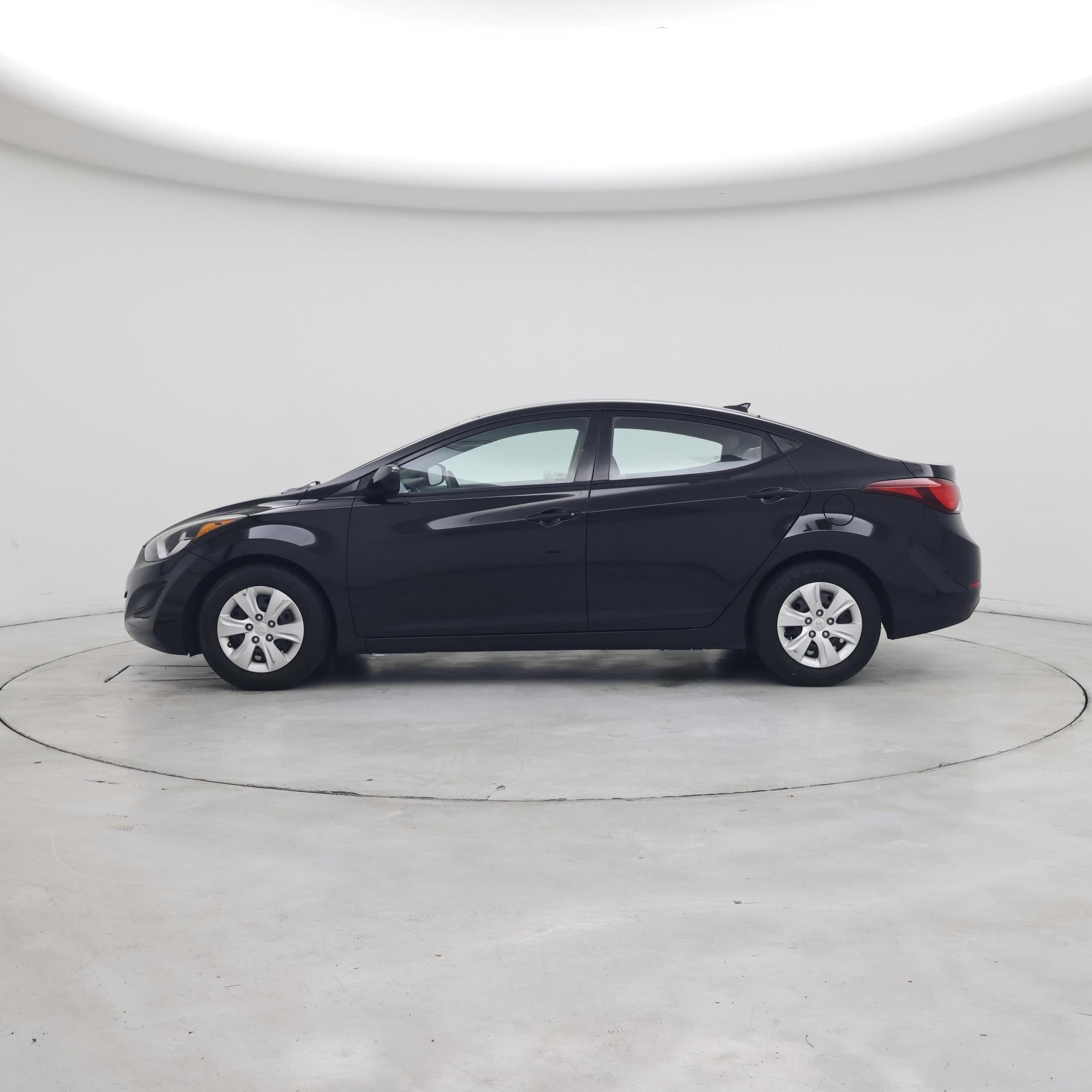 Thumbnail: 2016 Hyundai Elantra - 3