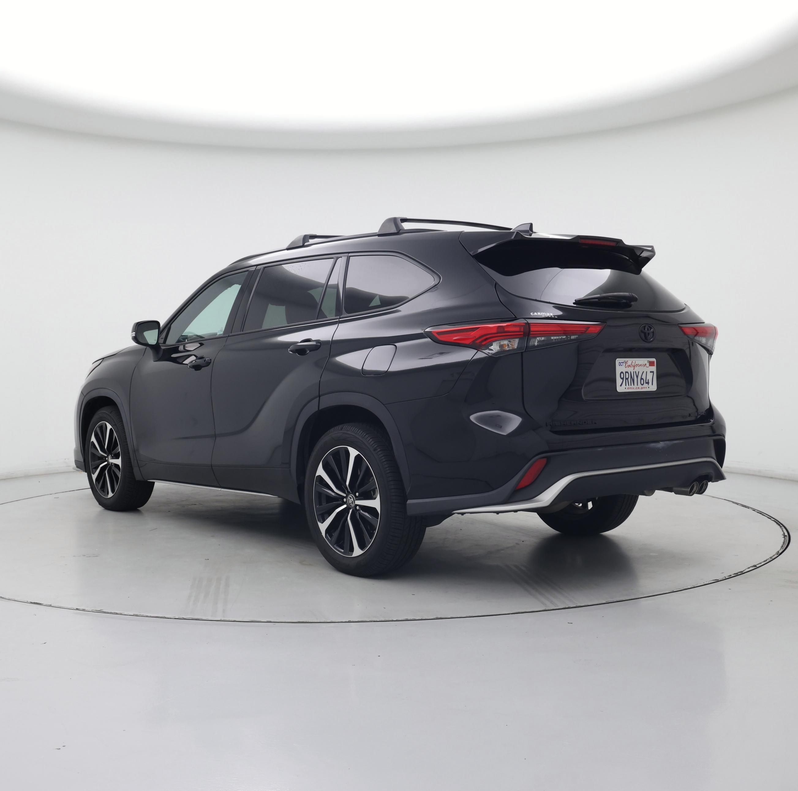 Thumbnail: 2021 Toyota Highlander - 2
