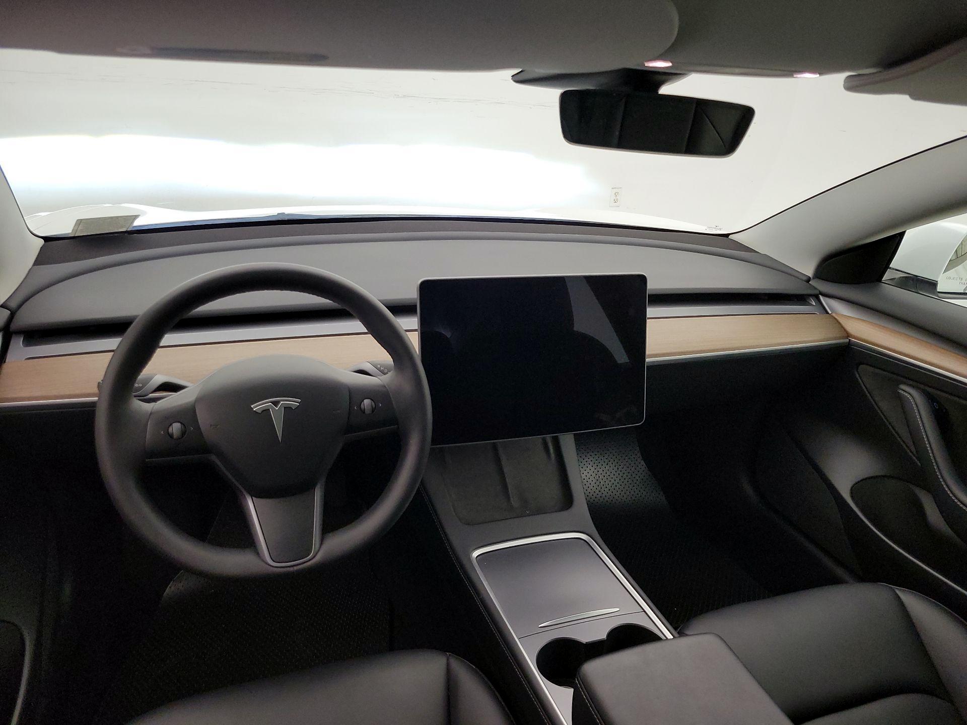 Thumbnail: 2022 Tesla Model 3 - 9