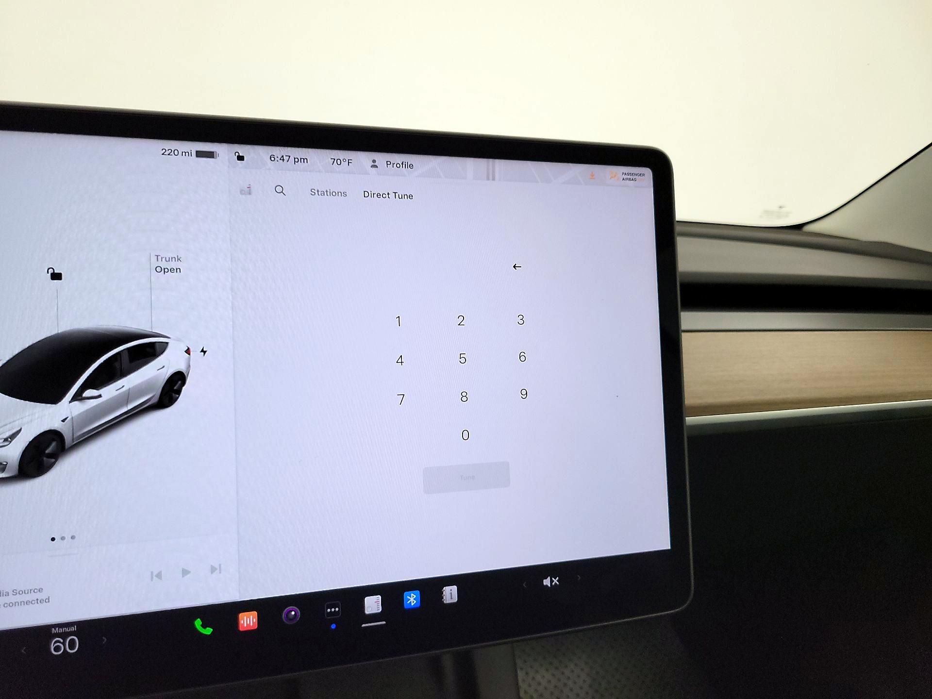 Thumbnail: 2022 Tesla Model 3 - 15