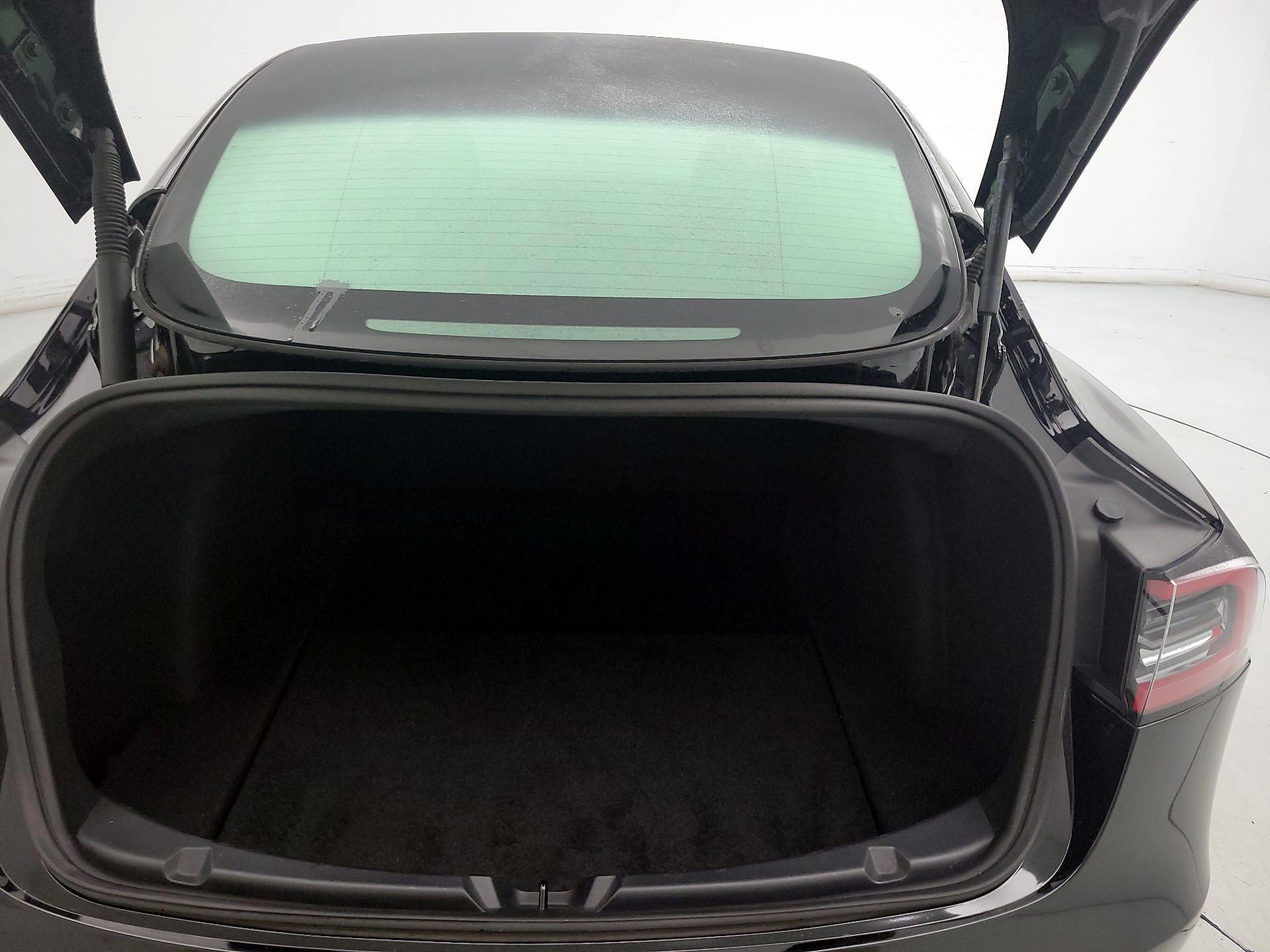Thumbnail: 2023 Tesla Model 3 - 20