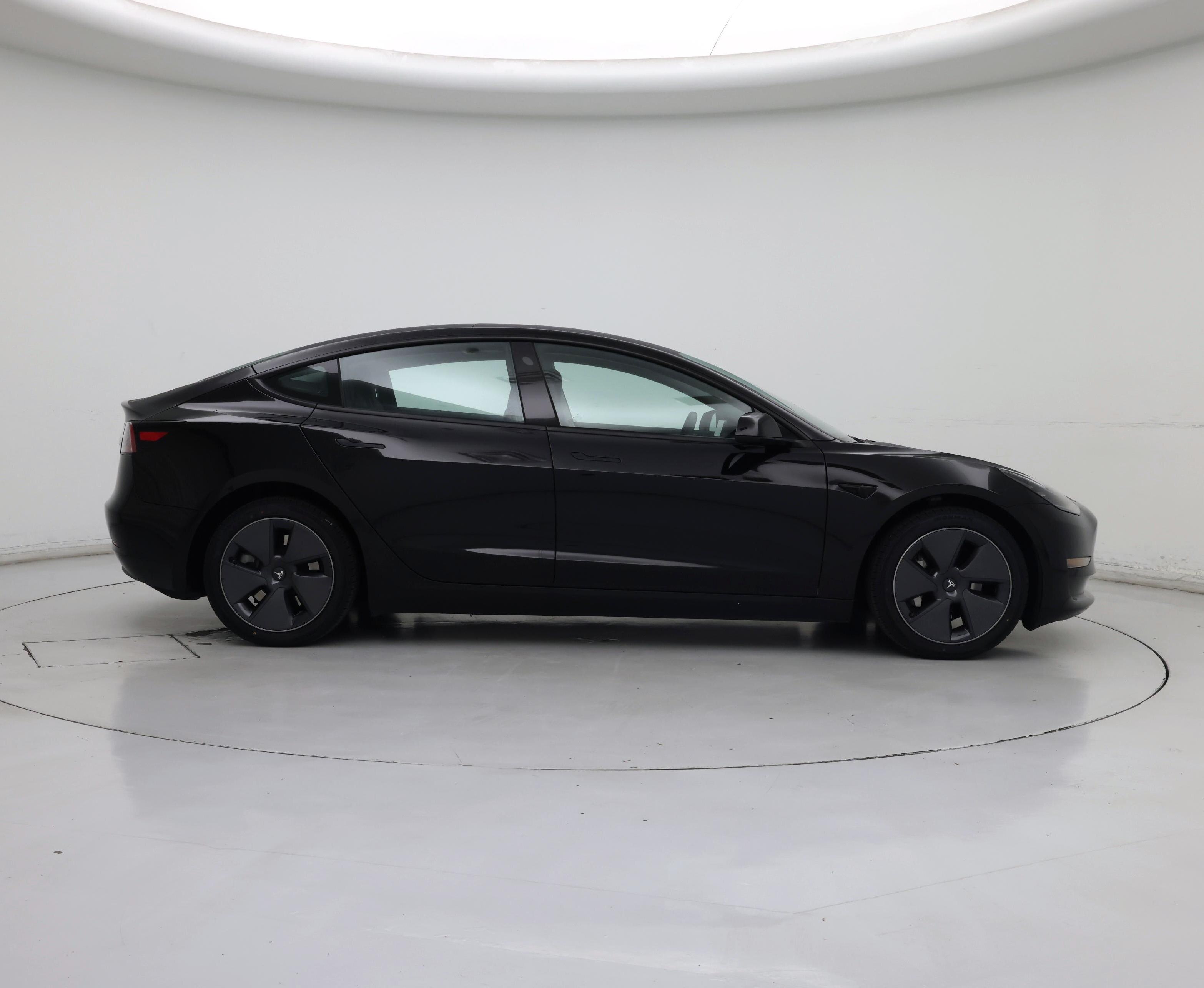 Thumbnail: 2023 Tesla Model 3 - 7