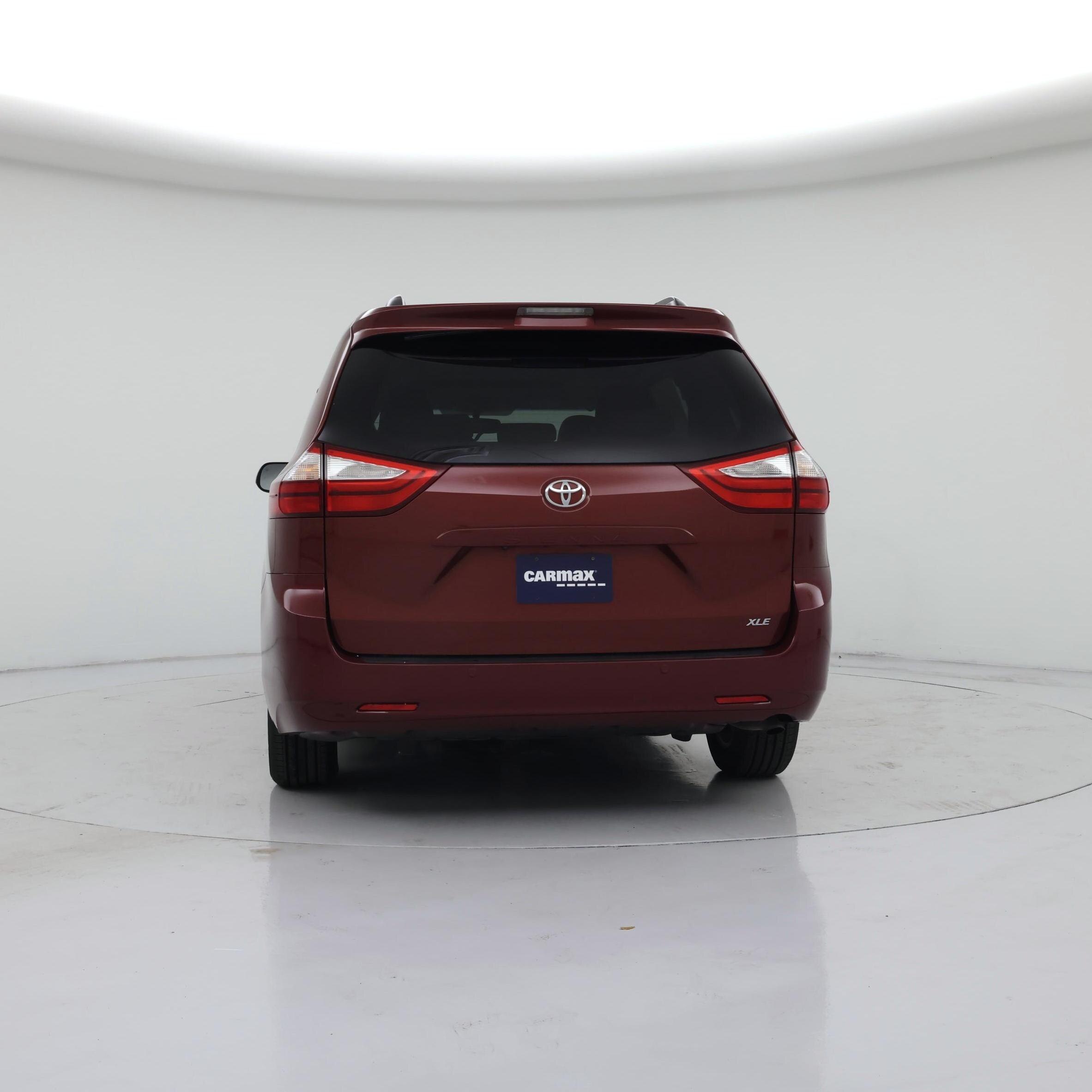 Thumbnail: 2017 Toyota Sienna - 6