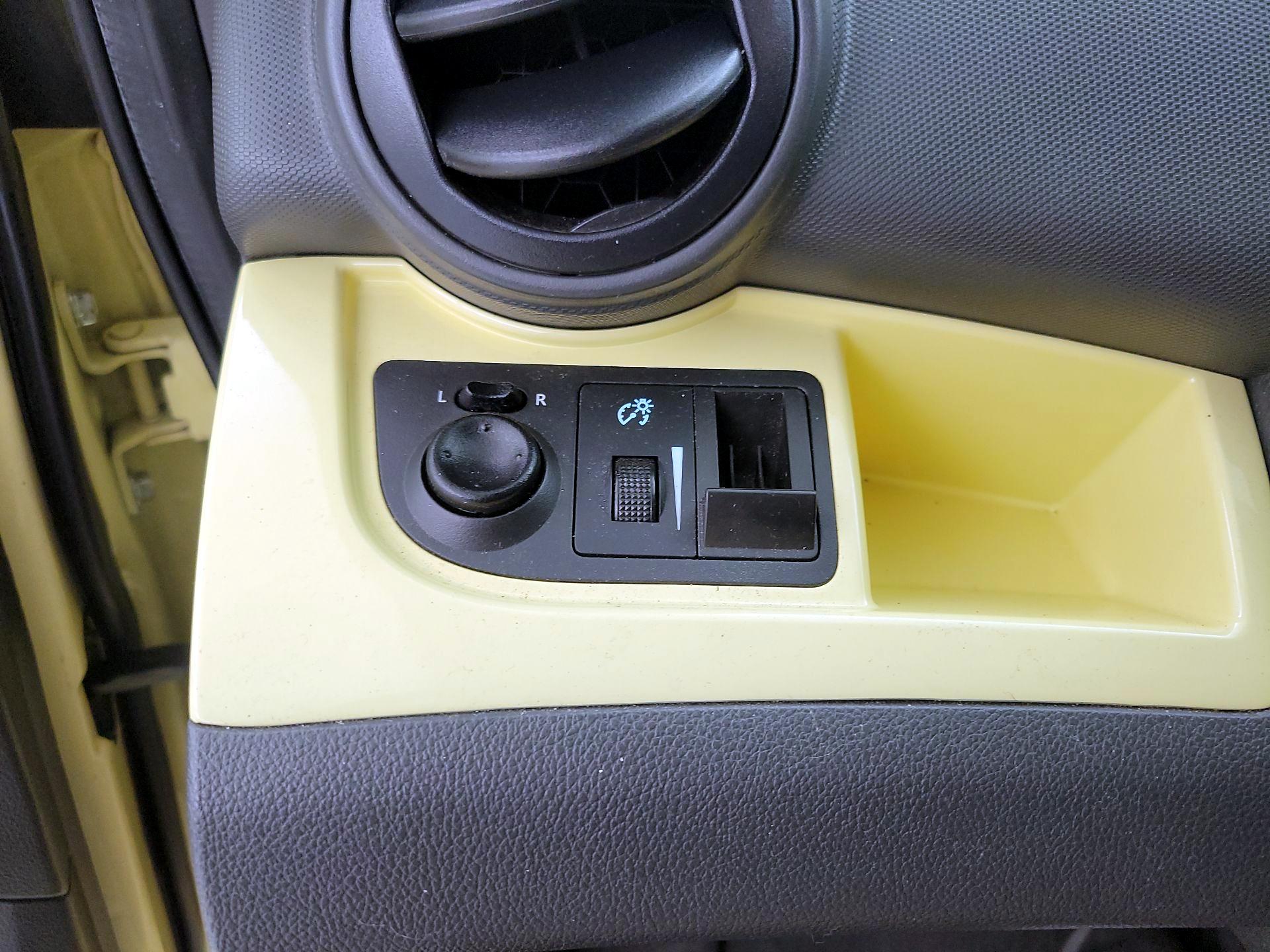 Thumbnail: 2015 Chevrolet Spark - 13