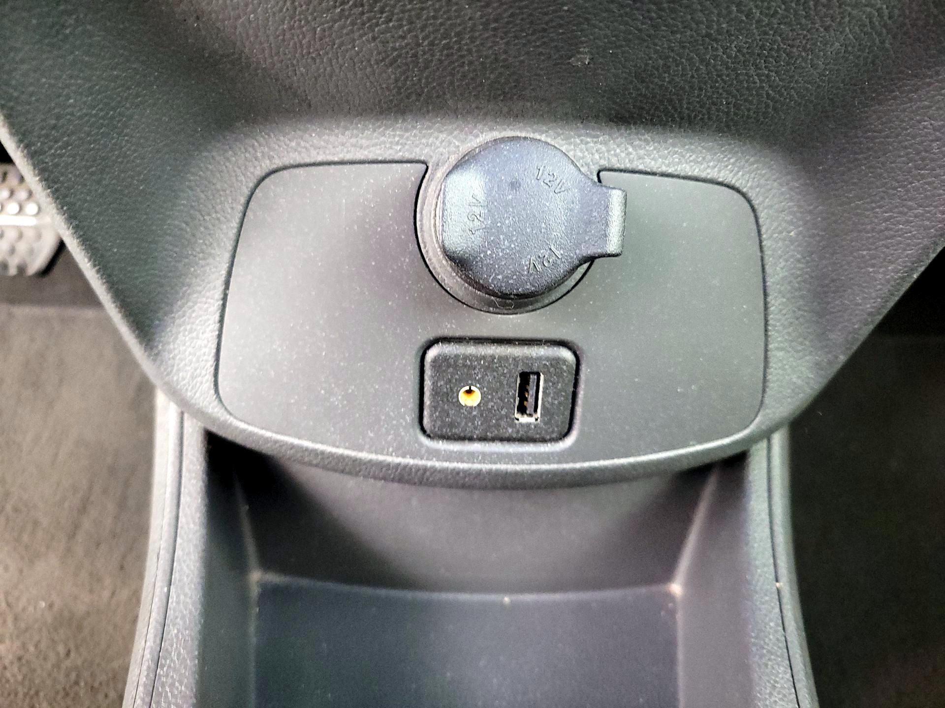 Thumbnail: 2015 Chevrolet Spark - 17